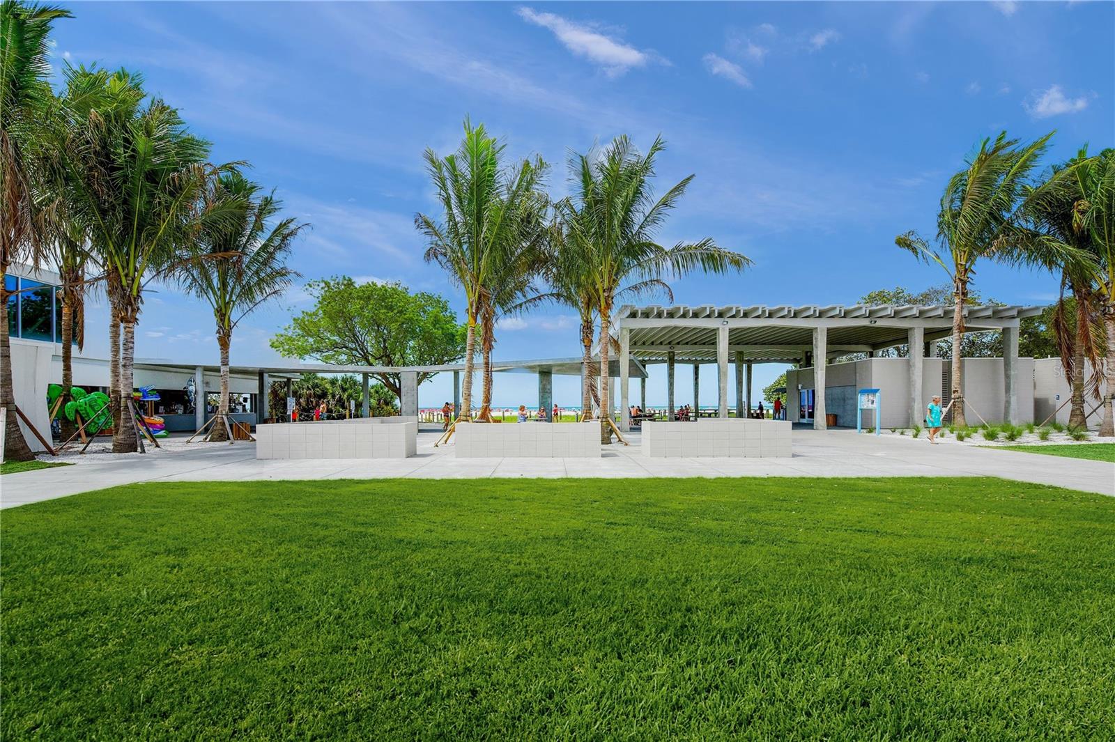 SARASOTA BEACH - Residential