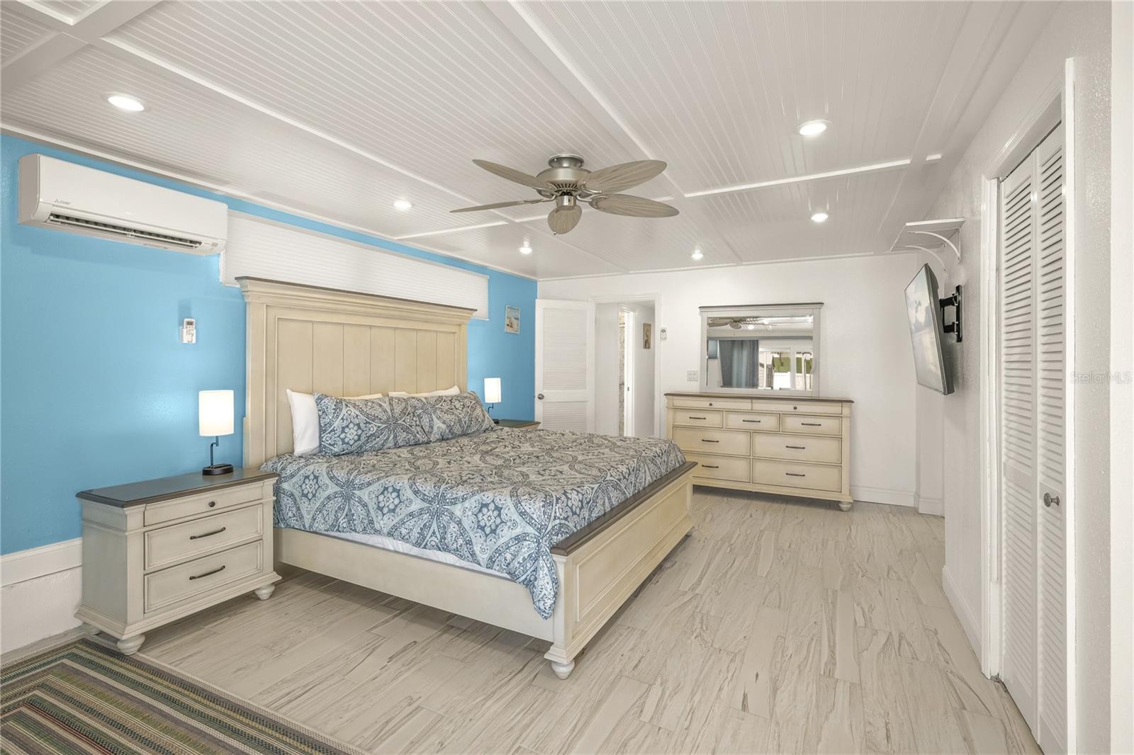 SARASOTA BEACH - Residential