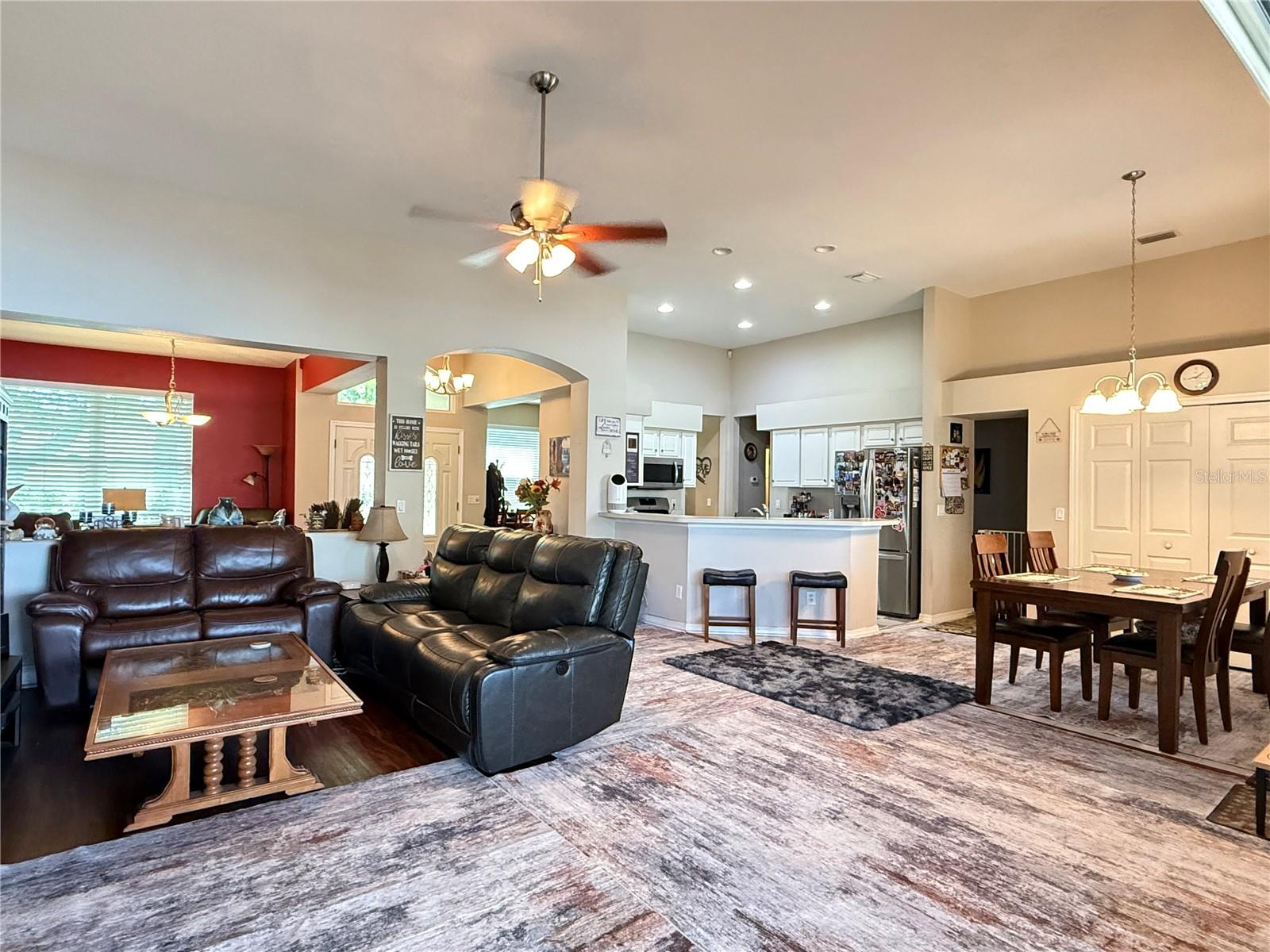 7123 COLONIAL LAKE DRIVE