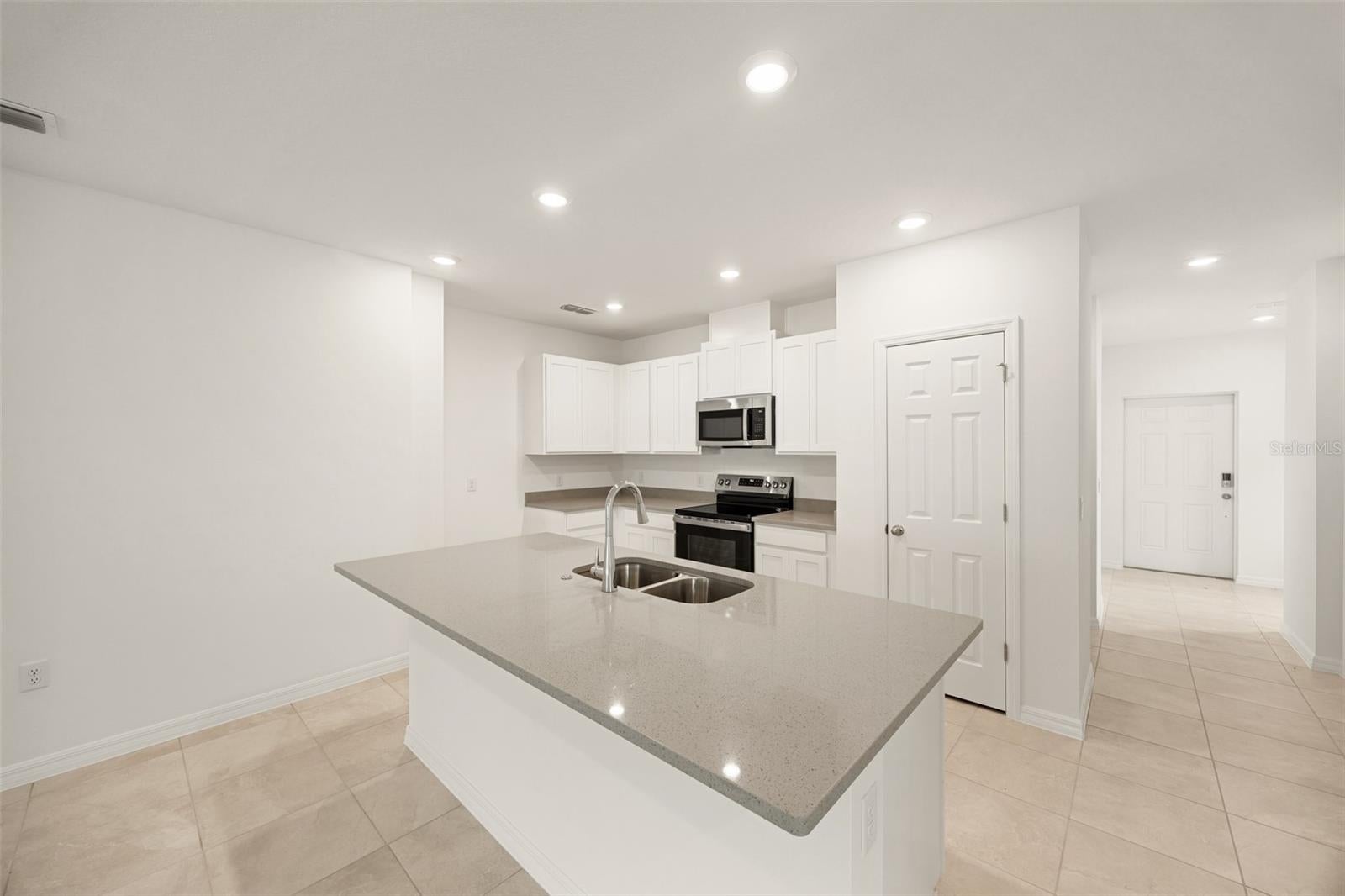 1260 WHITE ASH LOOP