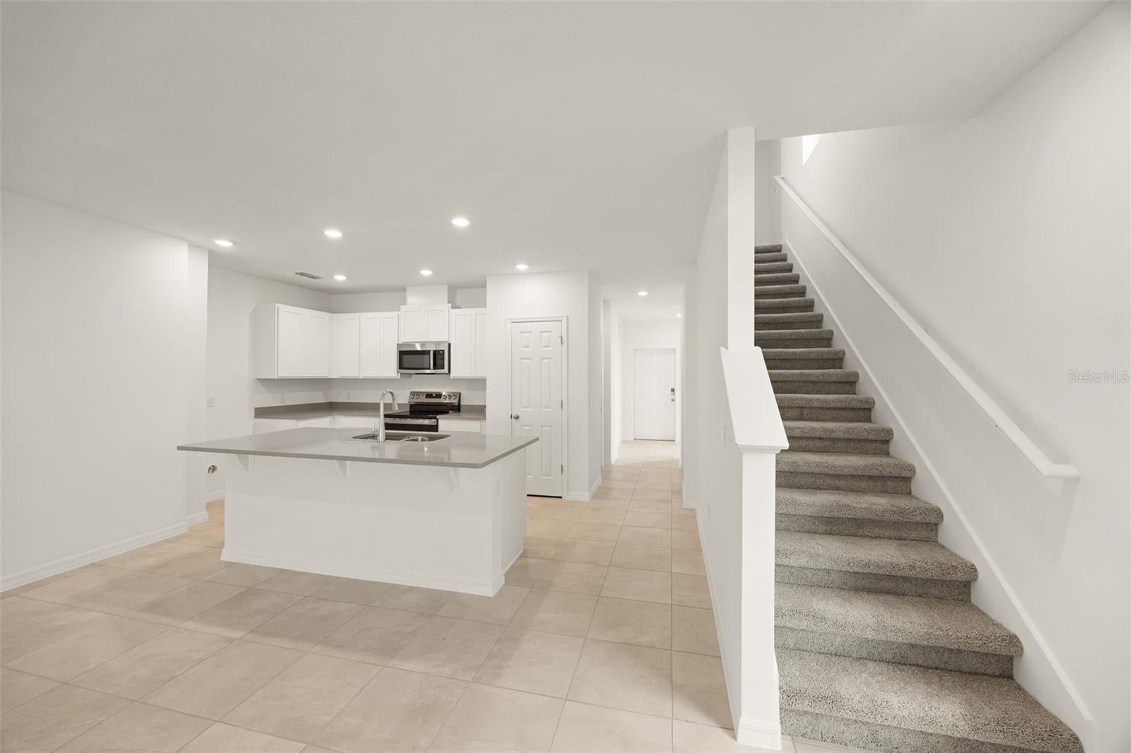 1260 WHITE ASH LOOP
