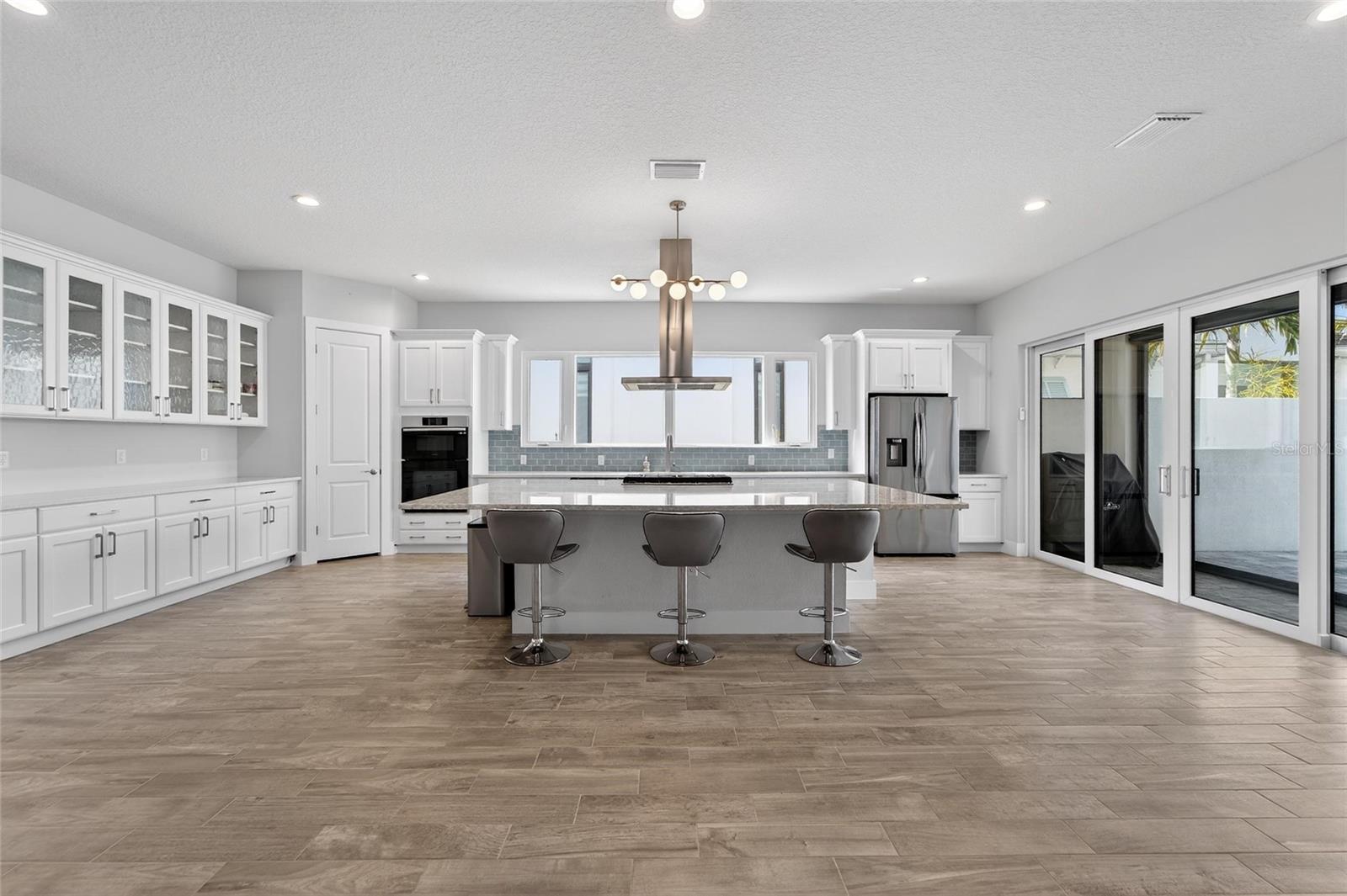 AQUA LAGOON - Residential