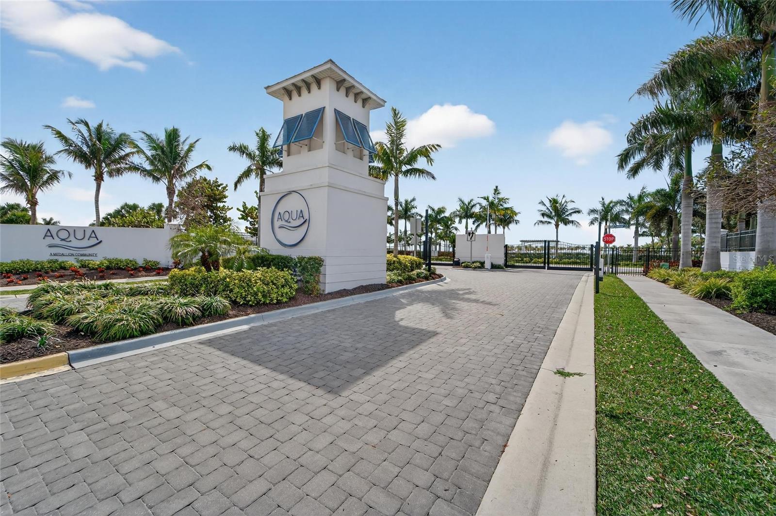 AQUA LAGOON - Residential