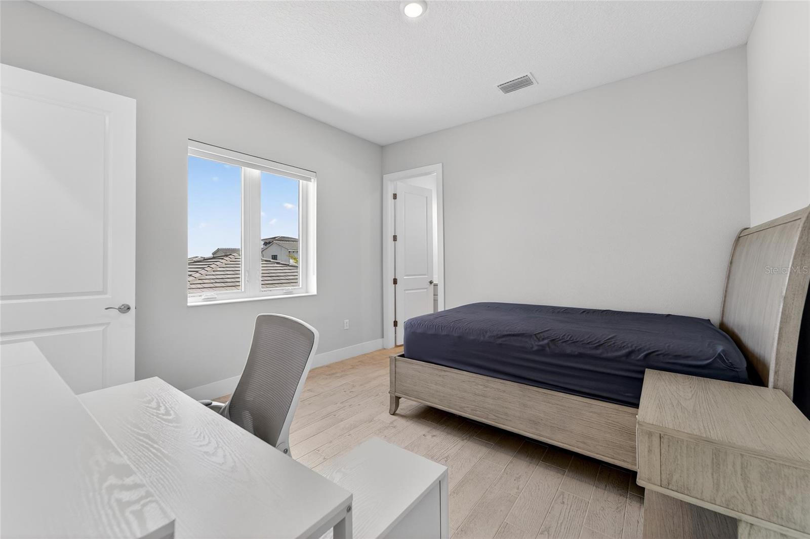 AQUA LAGOON - Residential