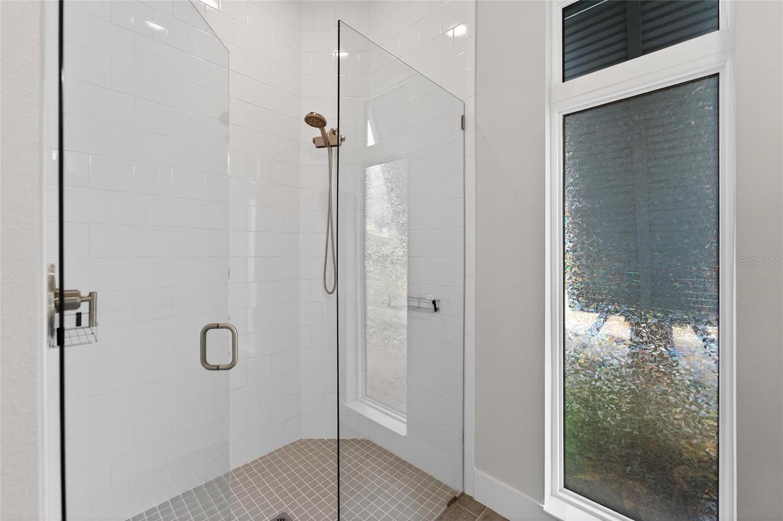 AQUA LAGOON - Residential