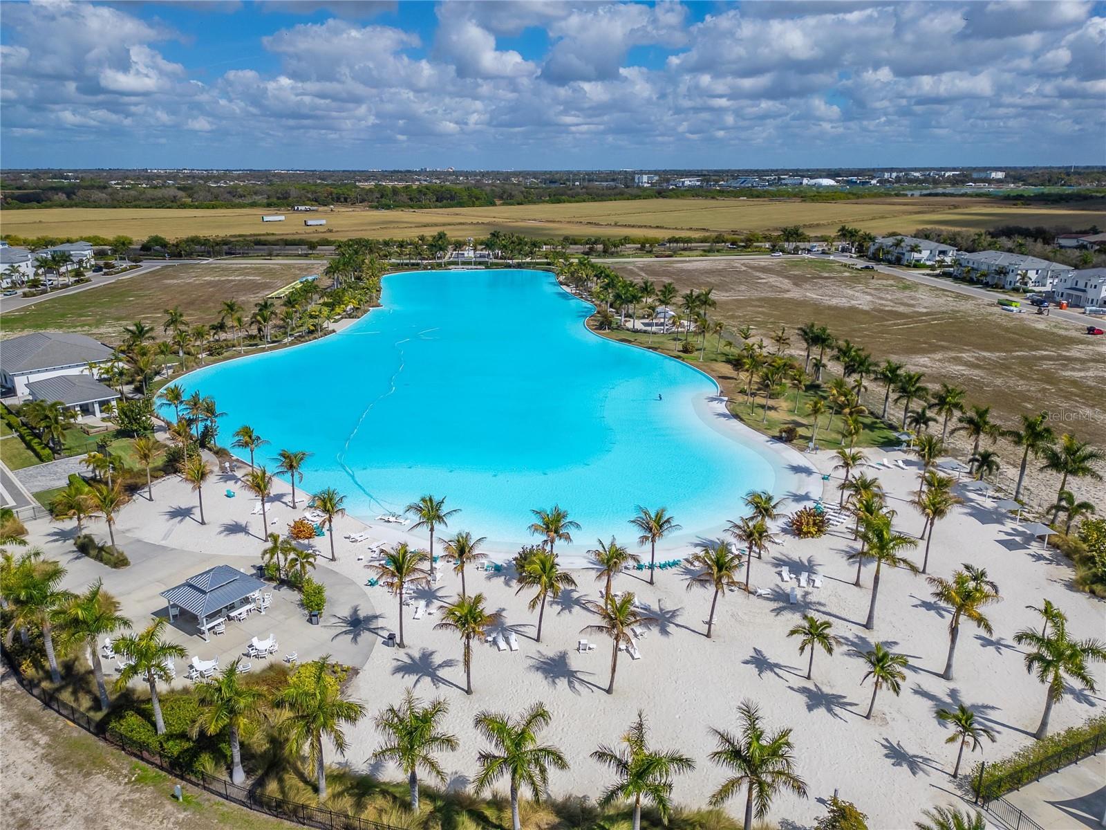 AQUA LAGOON - Residential