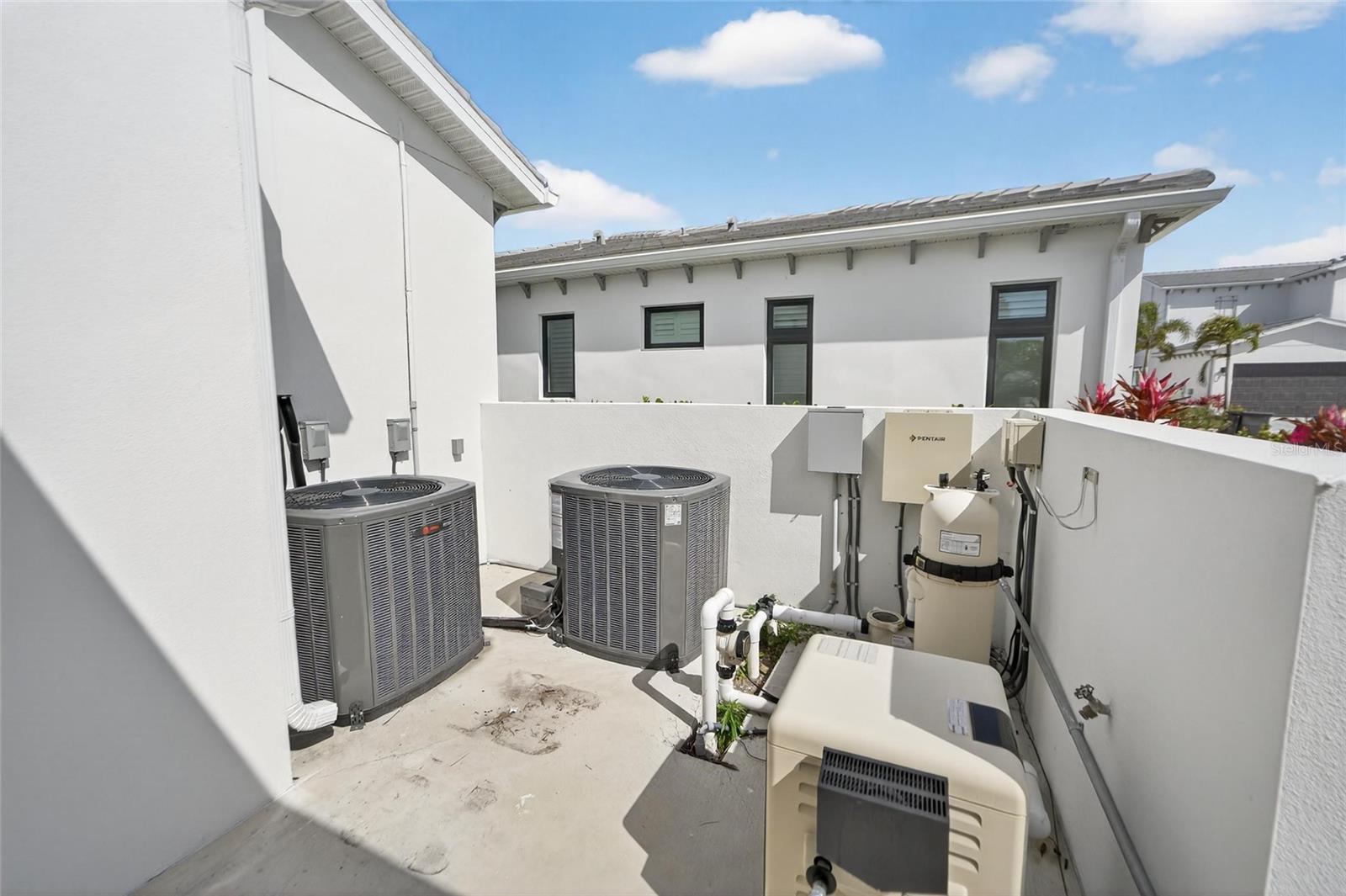 AQUA LAGOON - Residential