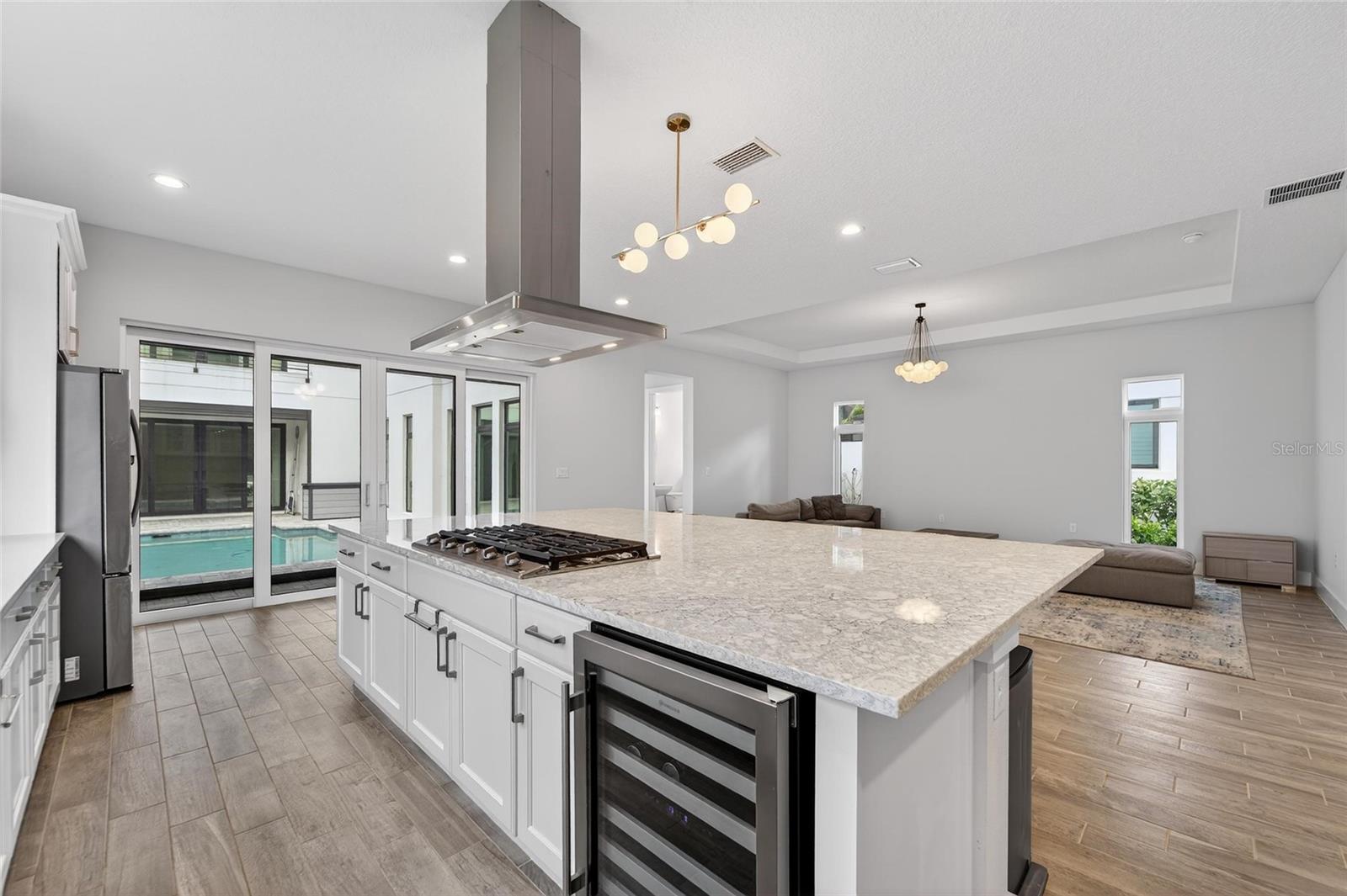 AQUA LAGOON - Residential