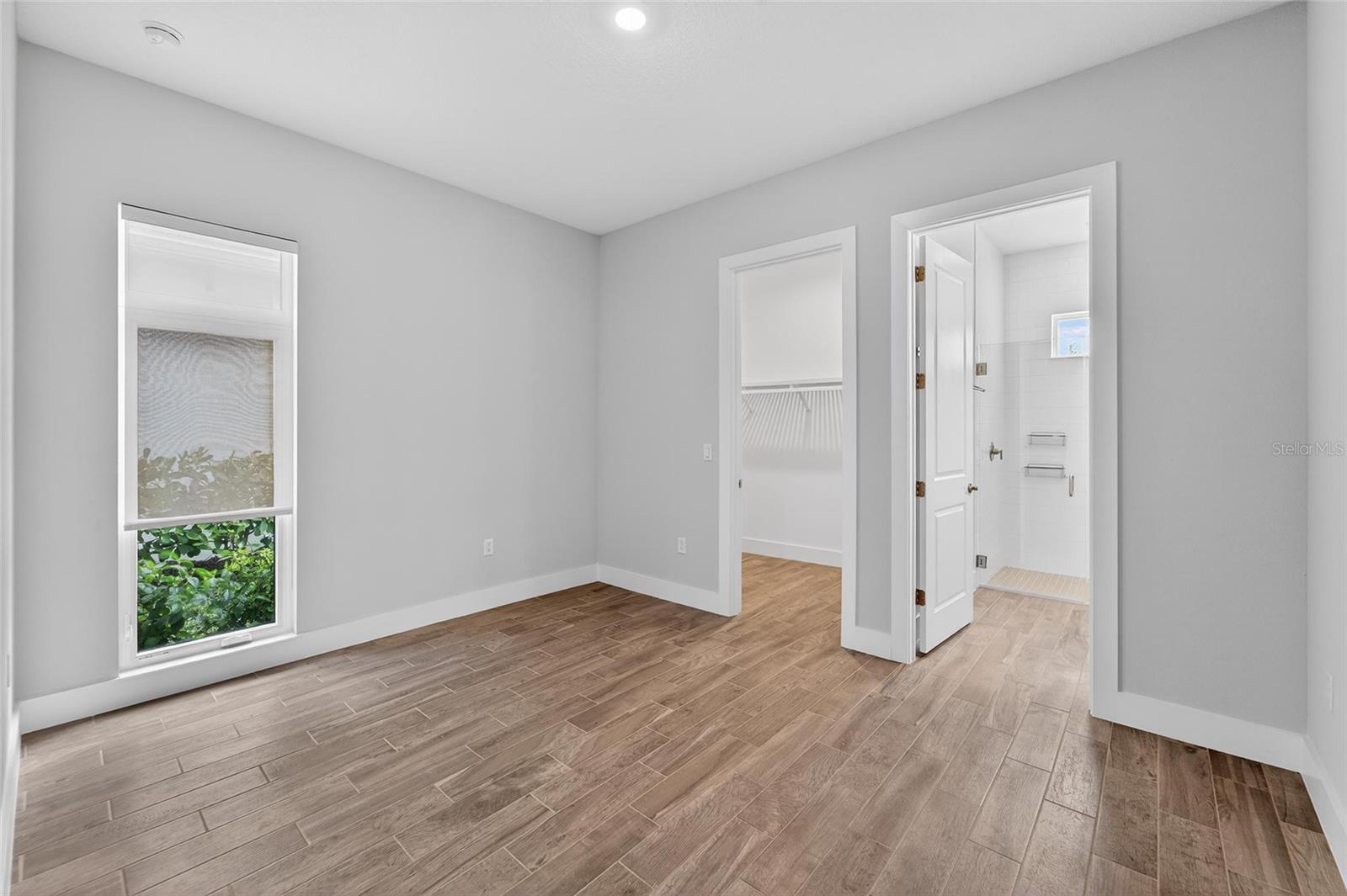 AQUA LAGOON - Residential