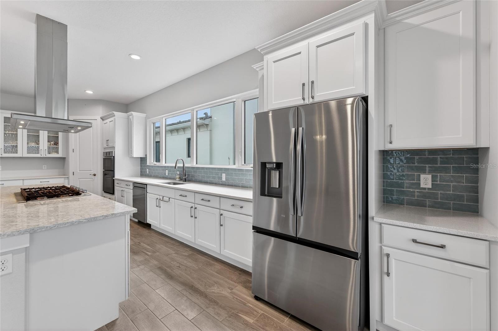 AQUA LAGOON - Residential