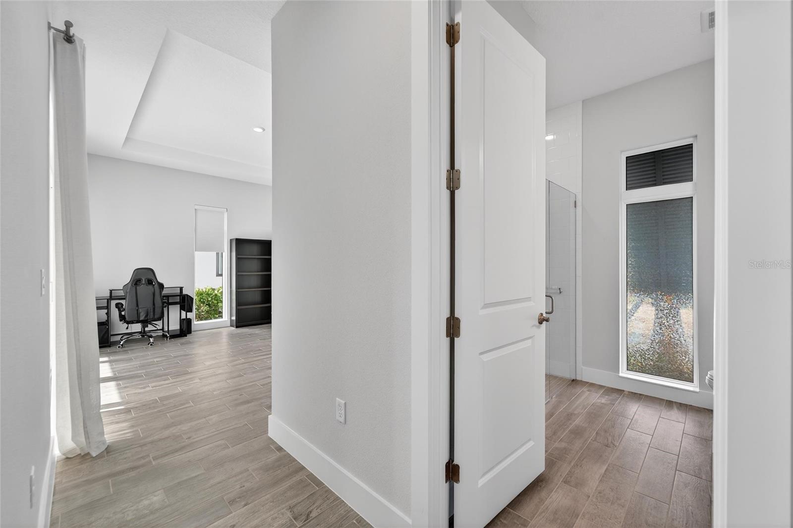 AQUA LAGOON - Residential