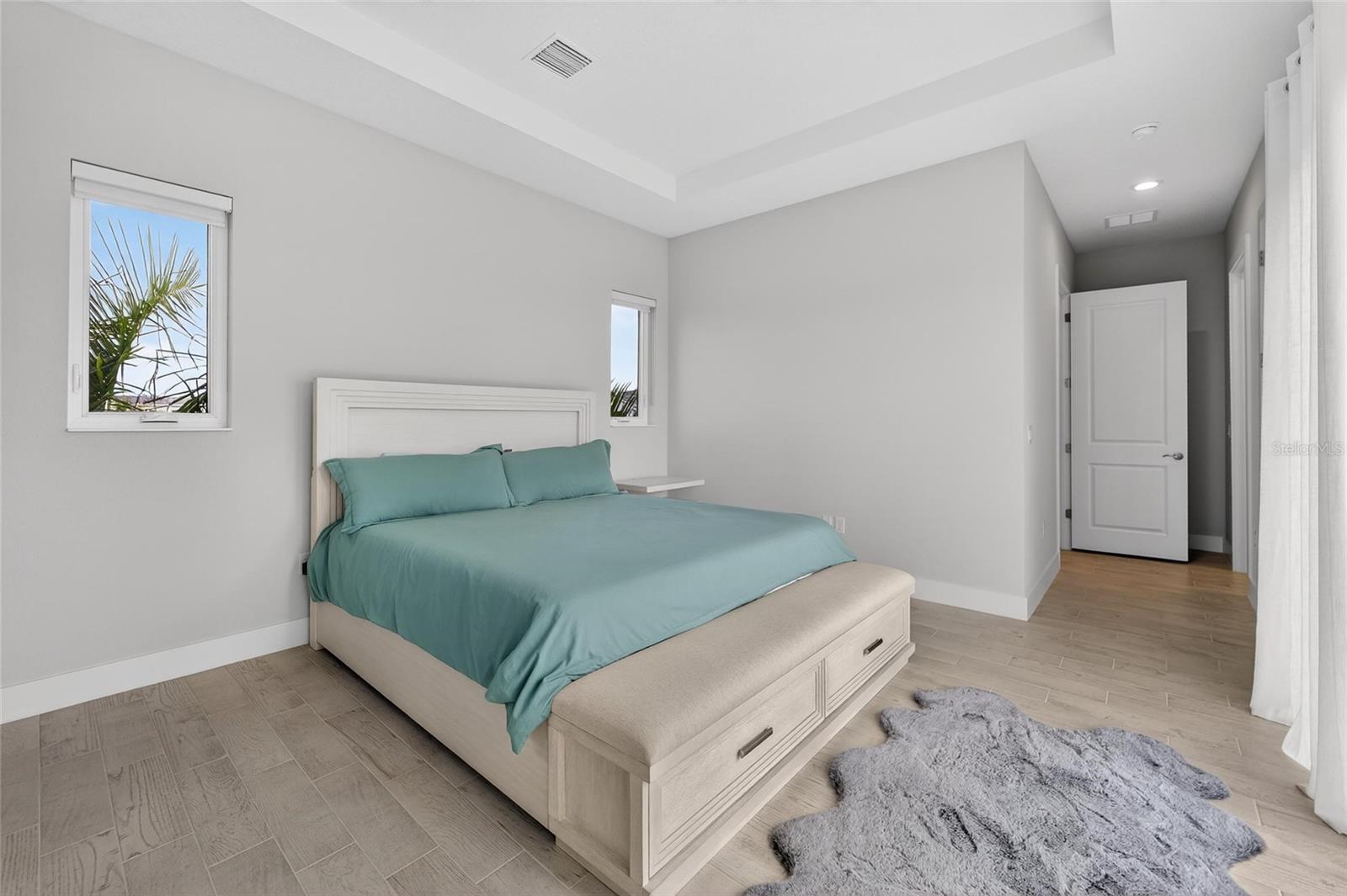 AQUA LAGOON - Residential