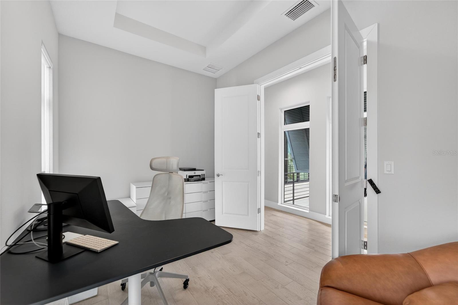 AQUA LAGOON - Residential