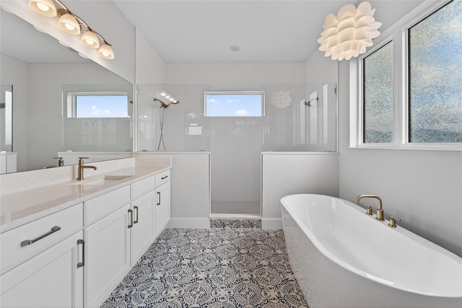 AQUA LAGOON - Residential