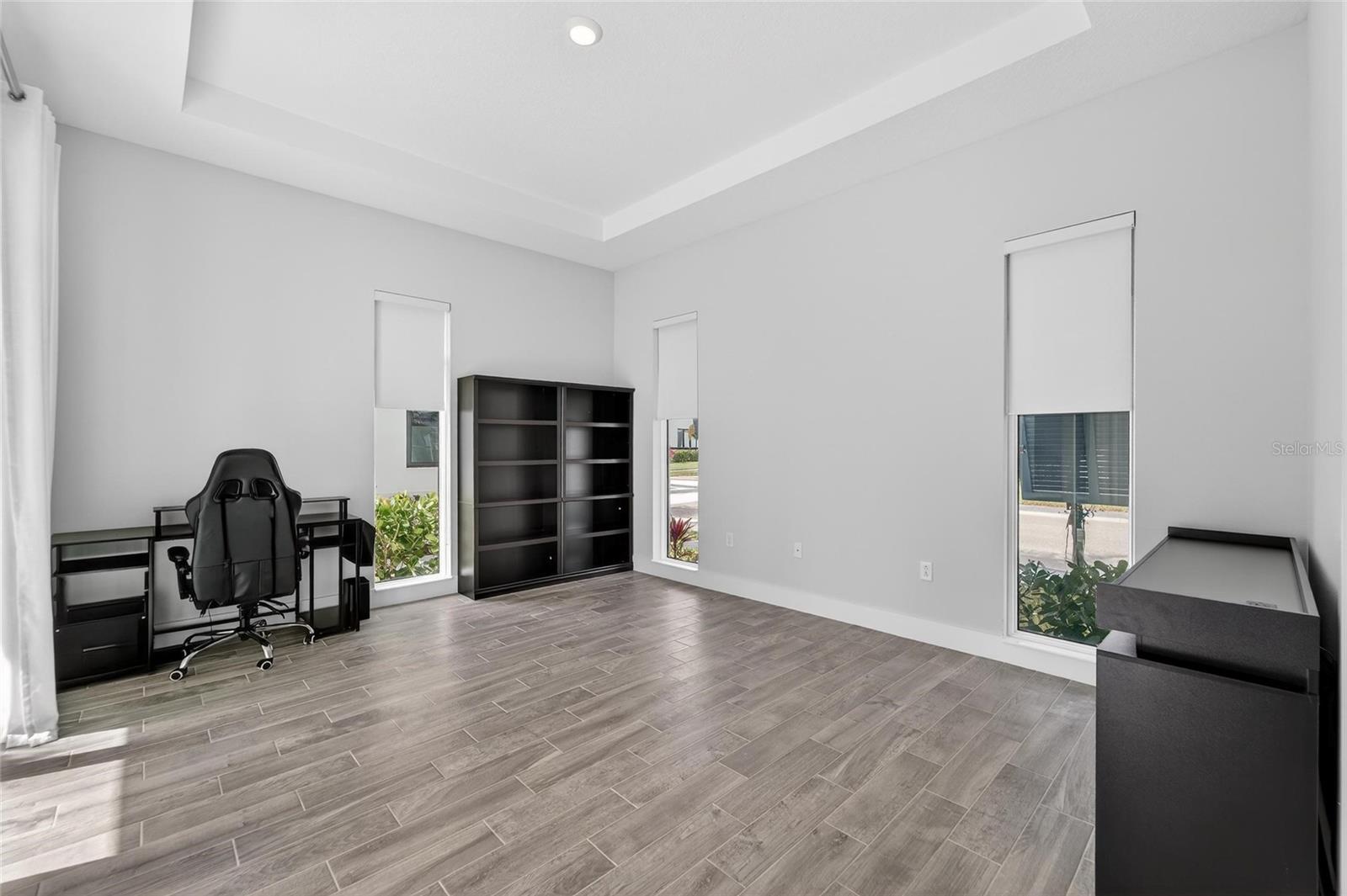 AQUA LAGOON - Residential