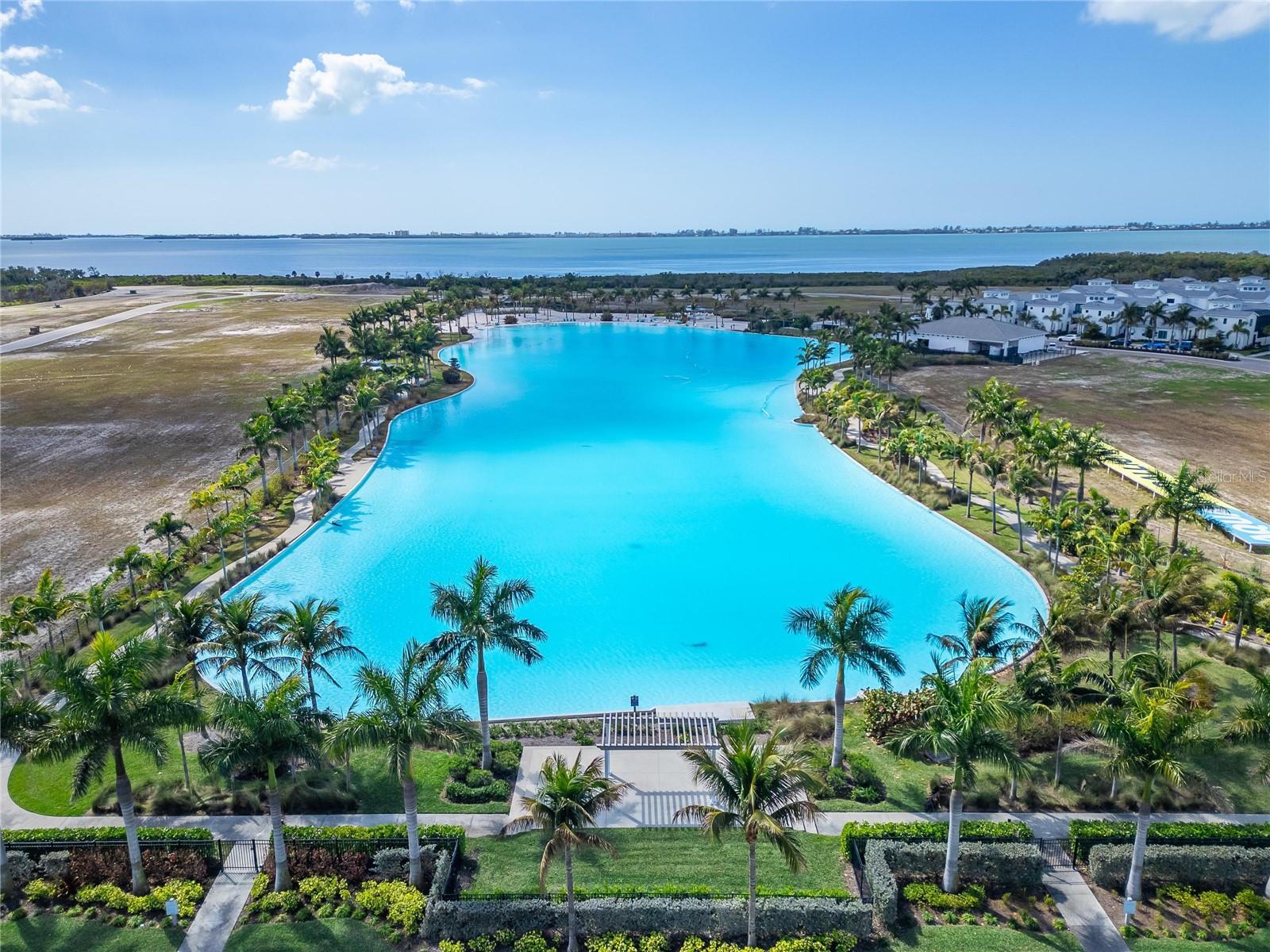 AQUA LAGOON - Residential