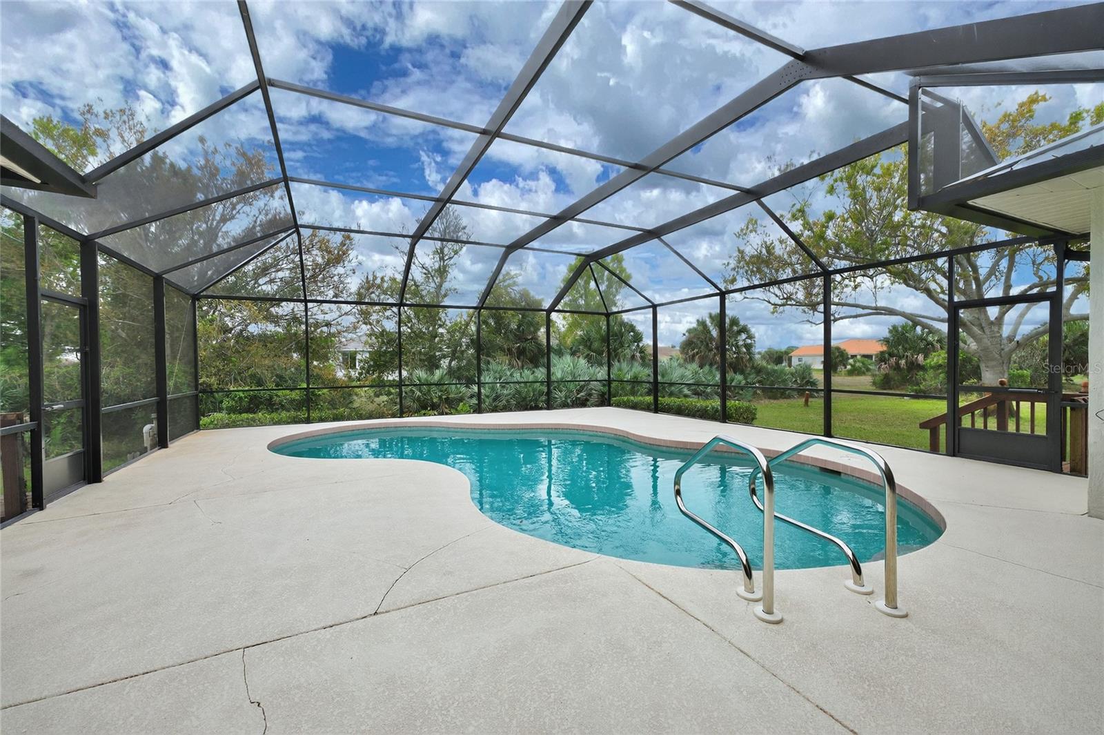 CAPE HAZE WINDWARD - Residential