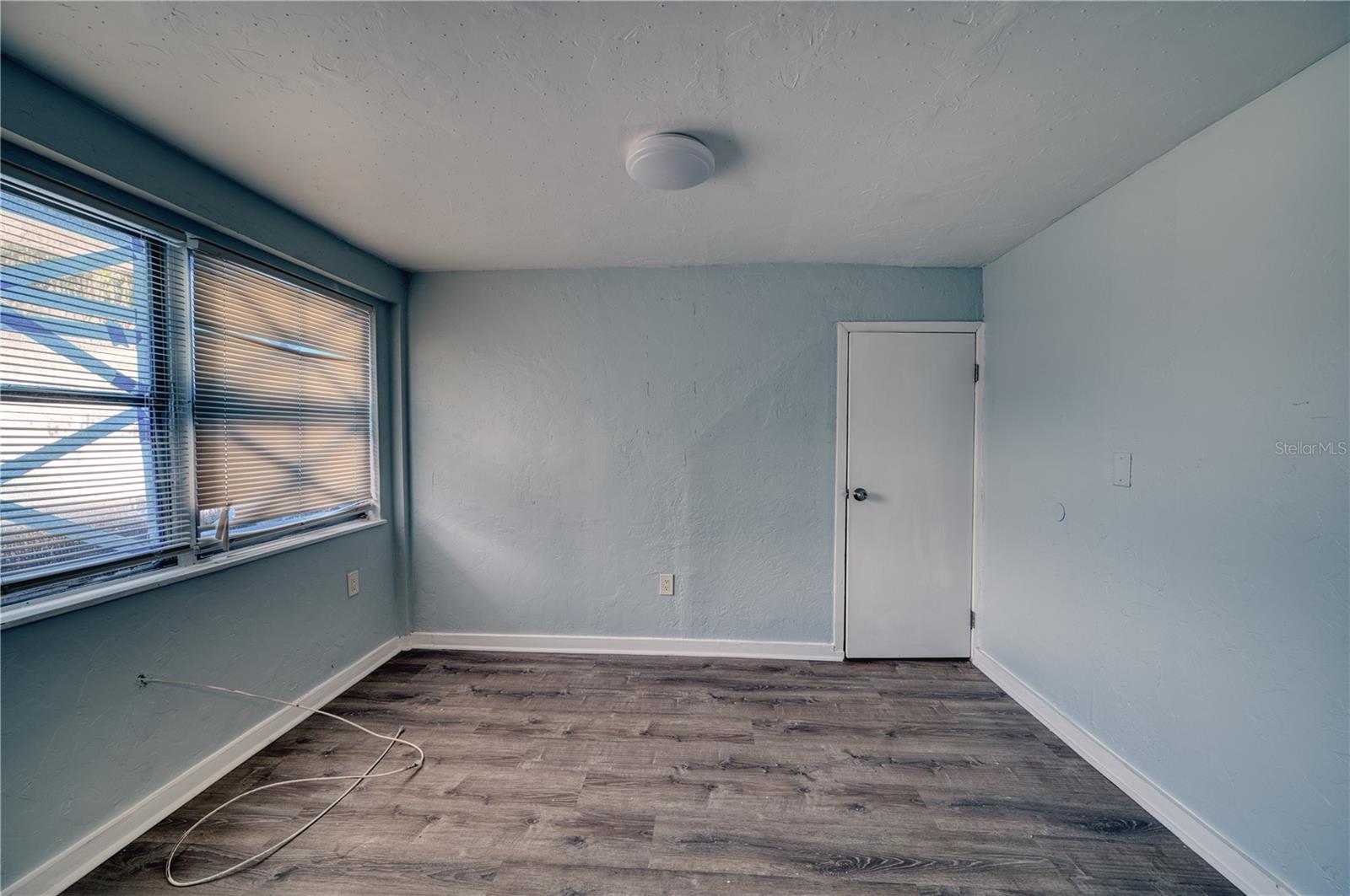 FAIRVIEW PARK - Residential Income