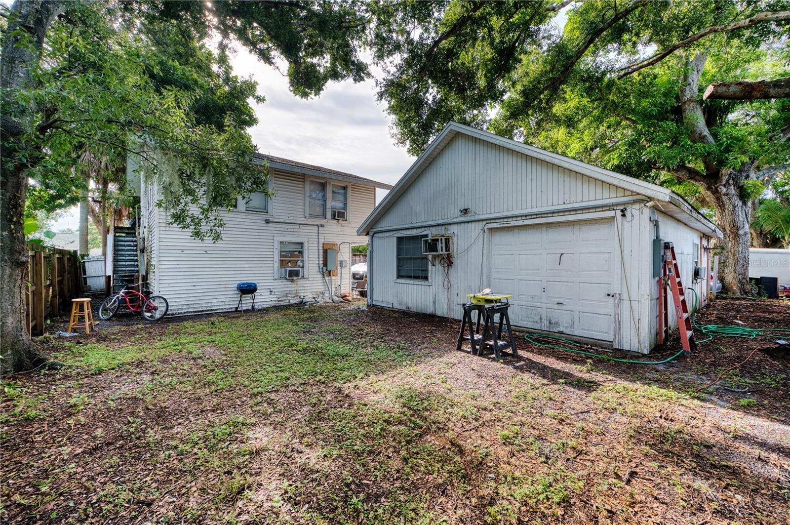 FAIRVIEW PARK - Residential Income