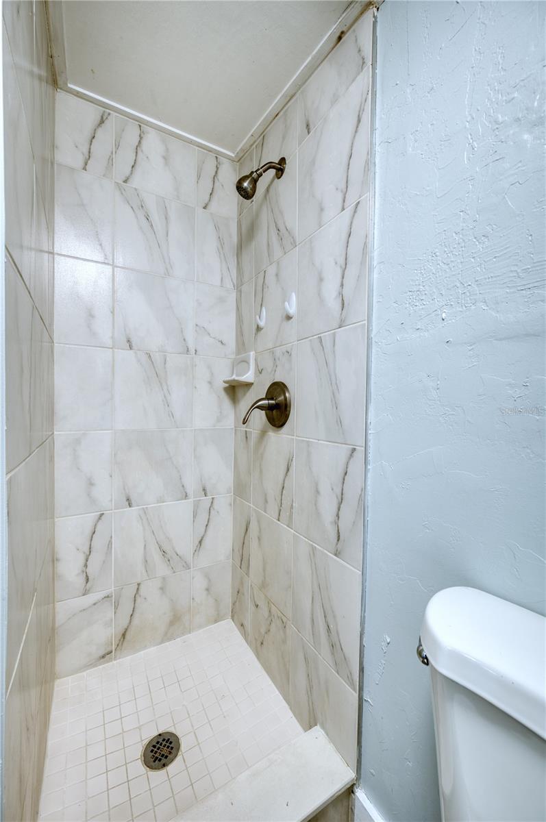 FAIRVIEW PARK - Residential Income