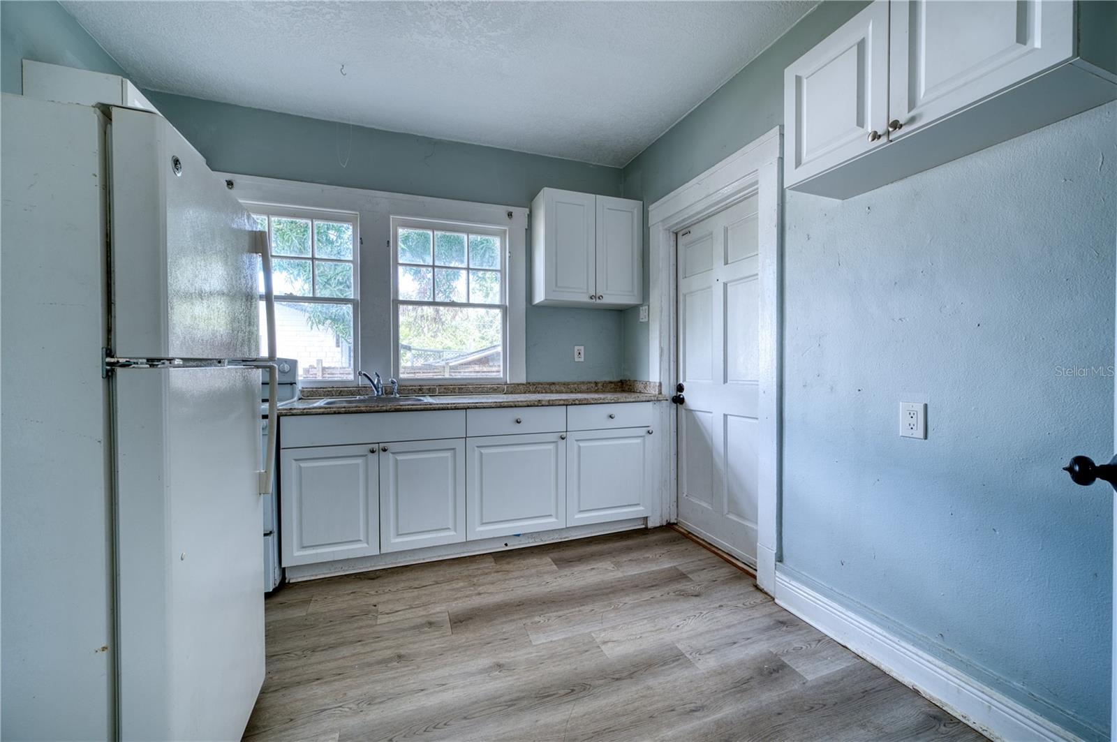 FAIRVIEW PARK - Residential Income