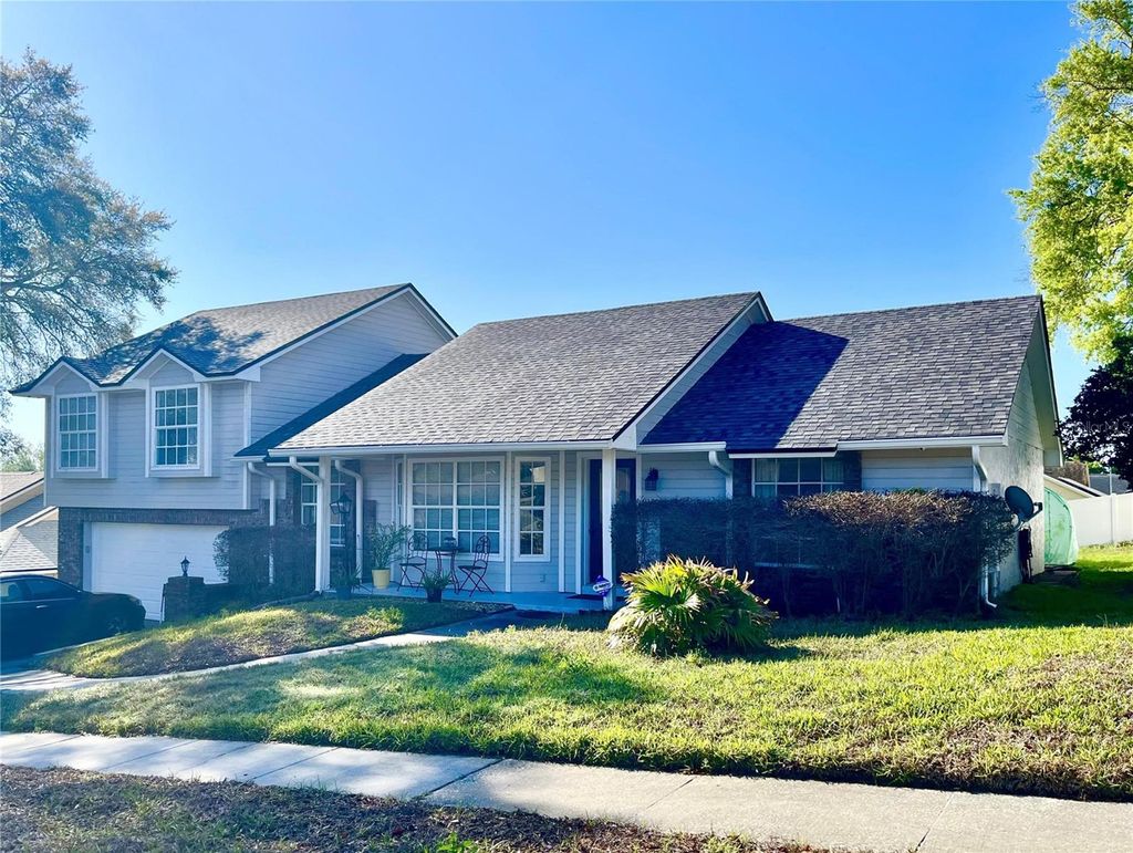 Photo of 9120 Queen Elizabeth Court, Orlando, FL 32818 (MLS # S5146608)