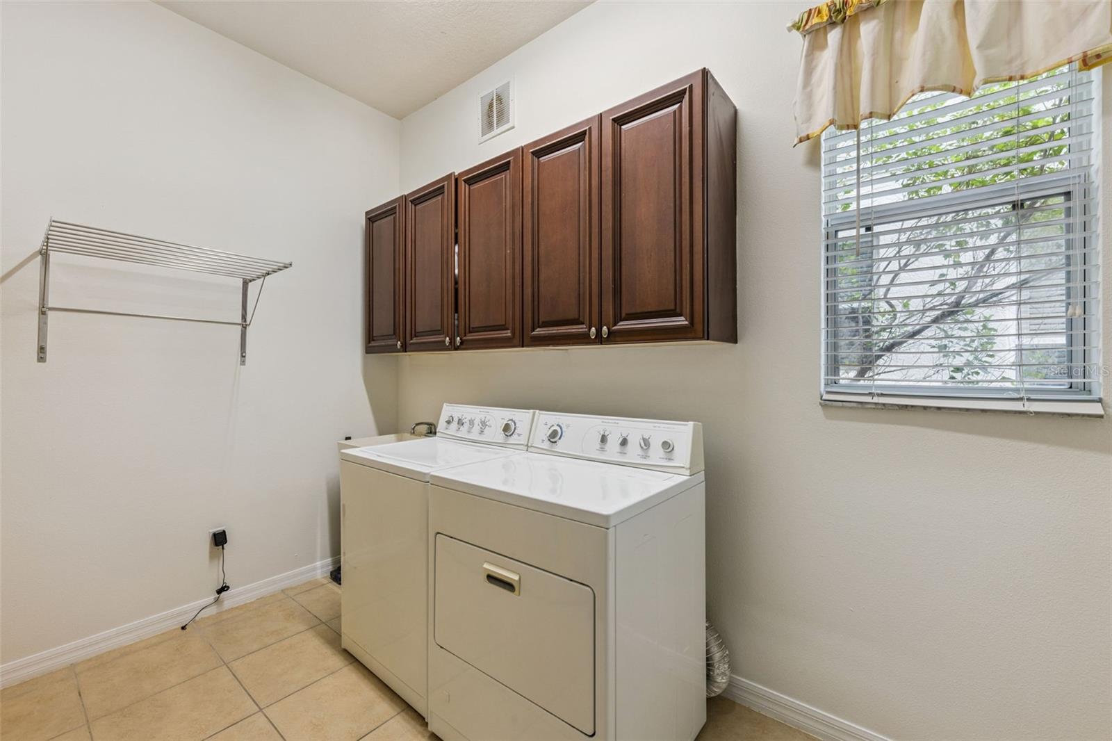 SUMMERPORT - Residential