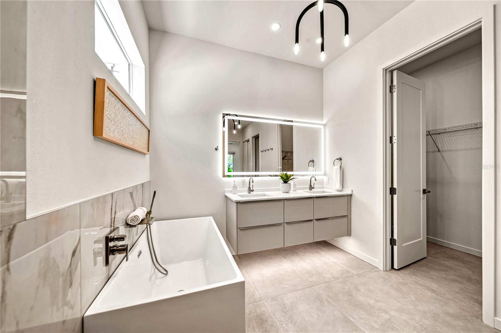 LOMA LINDA PARK RESUB - Residential Lease