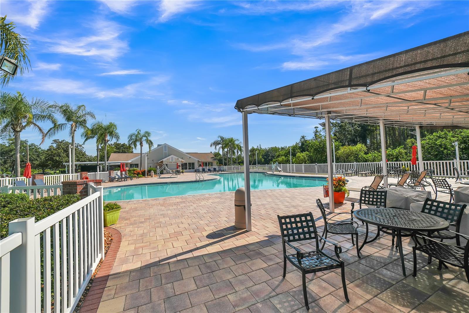 GROVES PH 02 CLUB VILLAS - Residential