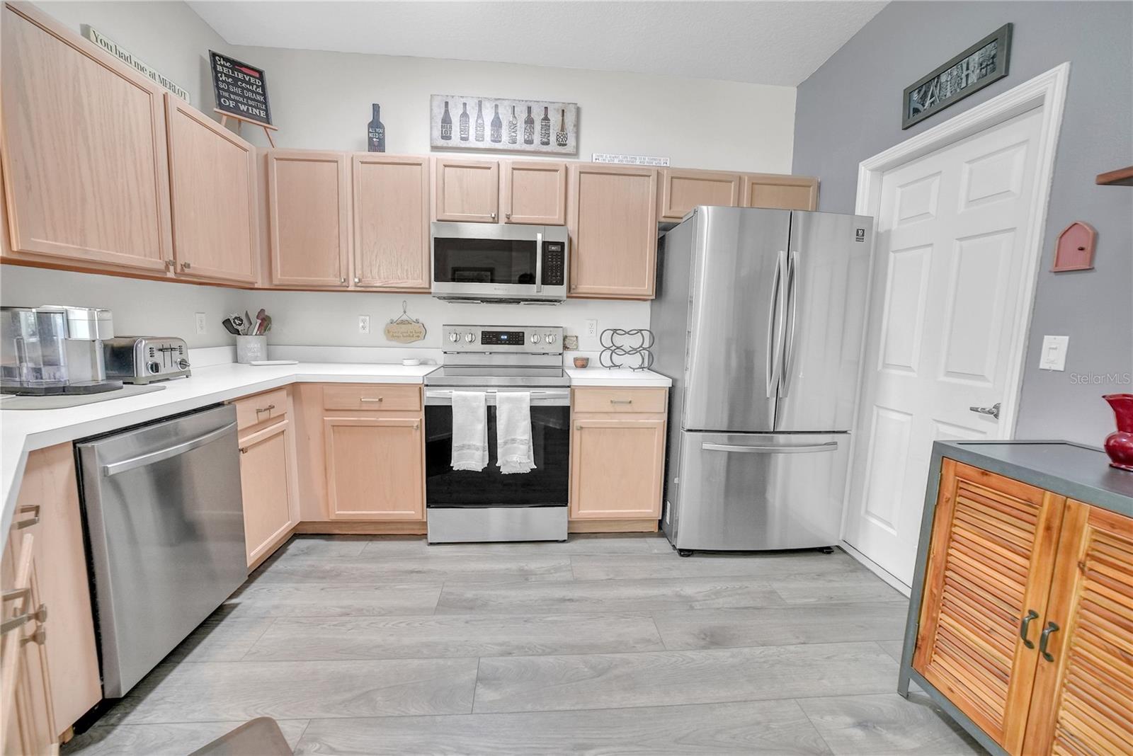 GROVES PH 02 CLUB VILLAS - Residential