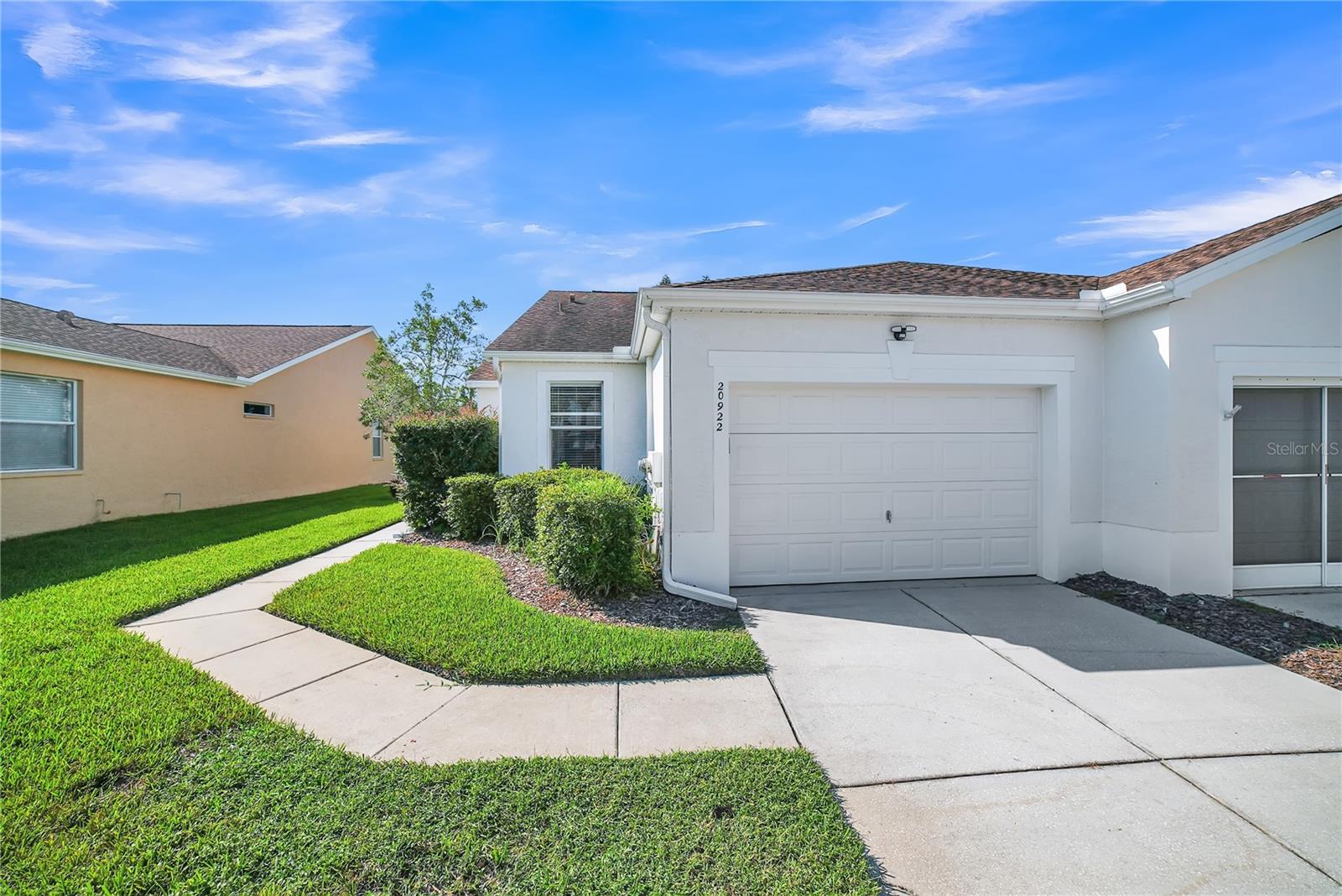 GROVES PH 02 CLUB VILLAS - Residential