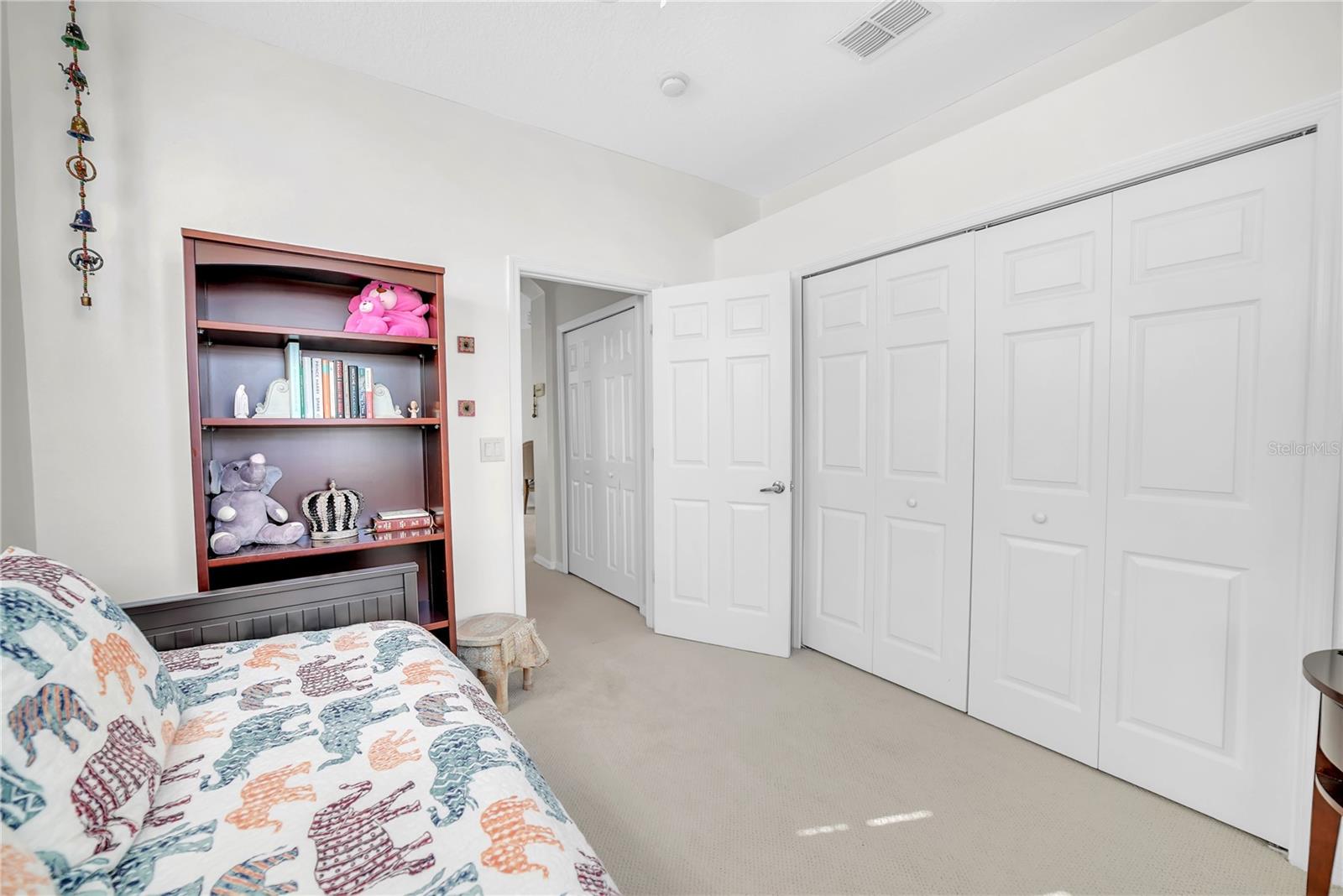 GROVES PH 02 CLUB VILLAS - Residential