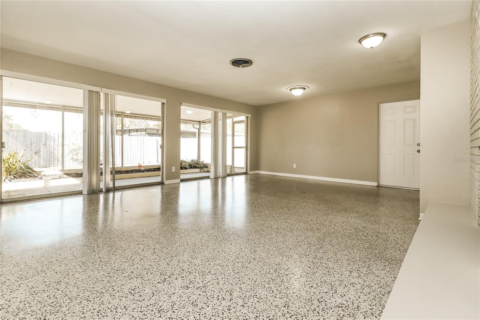 SHORE ACRES CONNECTICUT AVE REP - Residential Lease