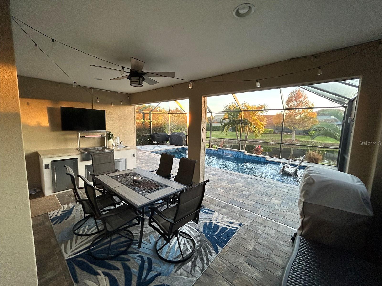 WINDWOOD - Residential