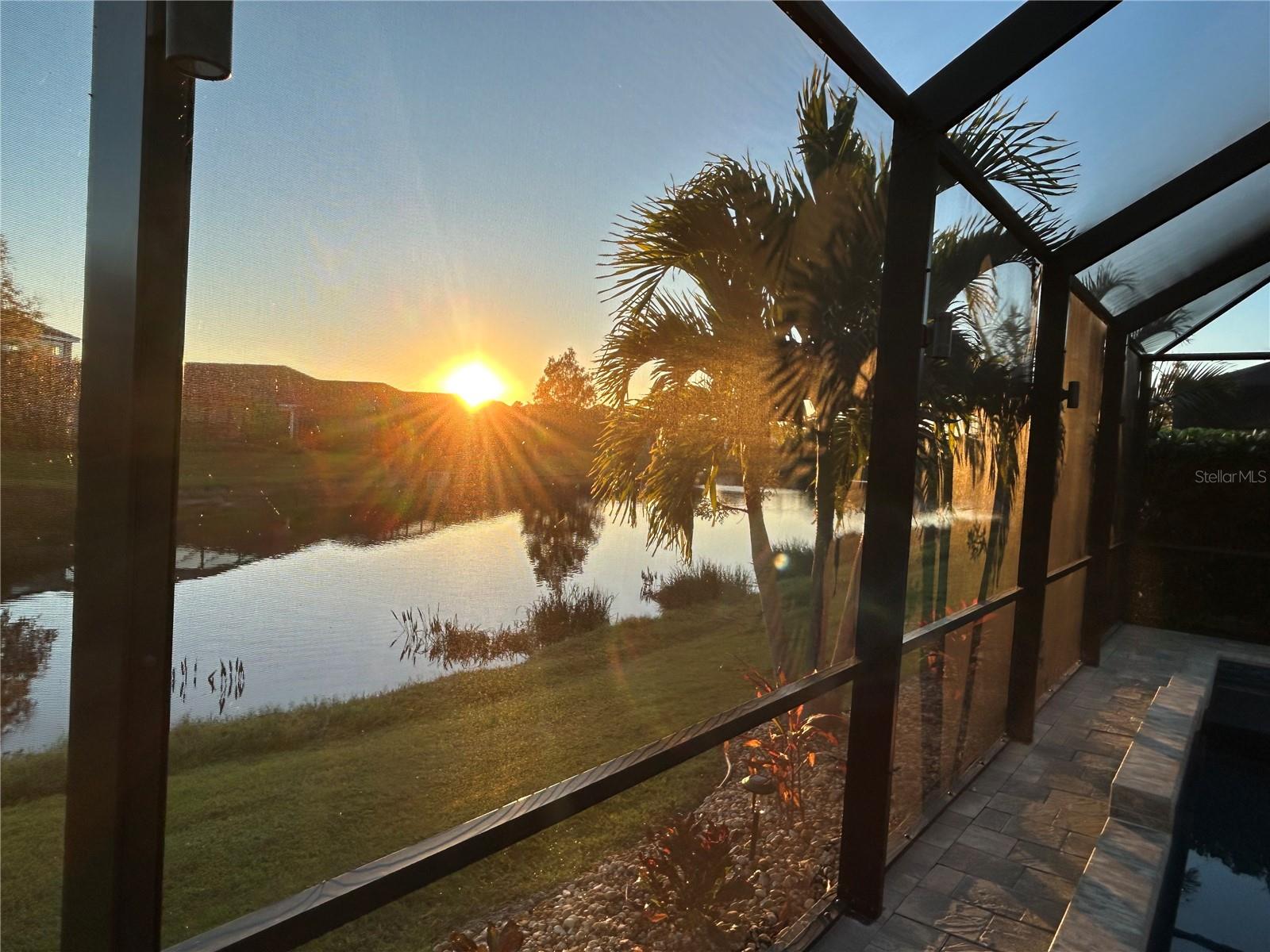 WINDWOOD - Residential