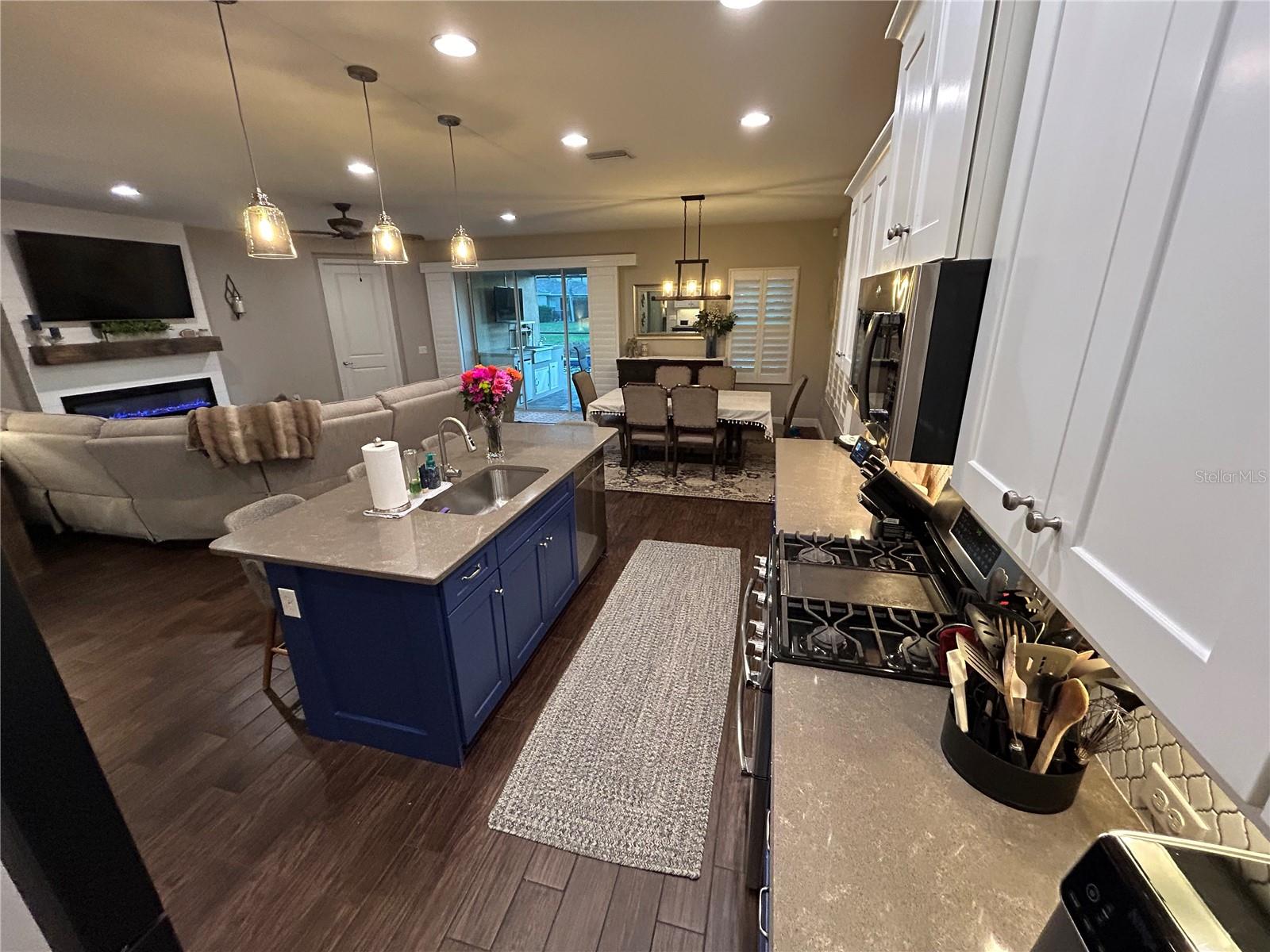 WINDWOOD - Residential