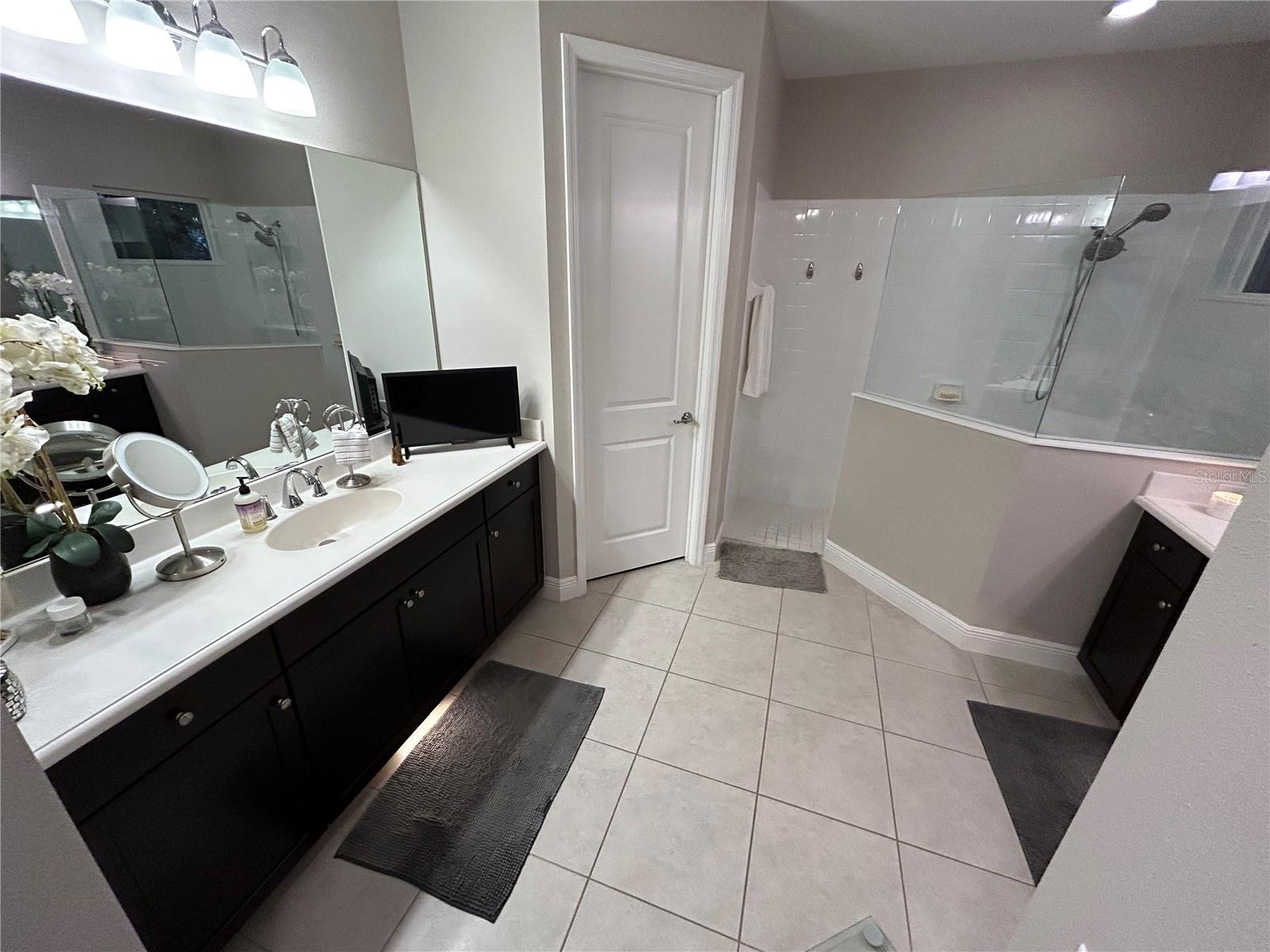 WINDWOOD - Residential