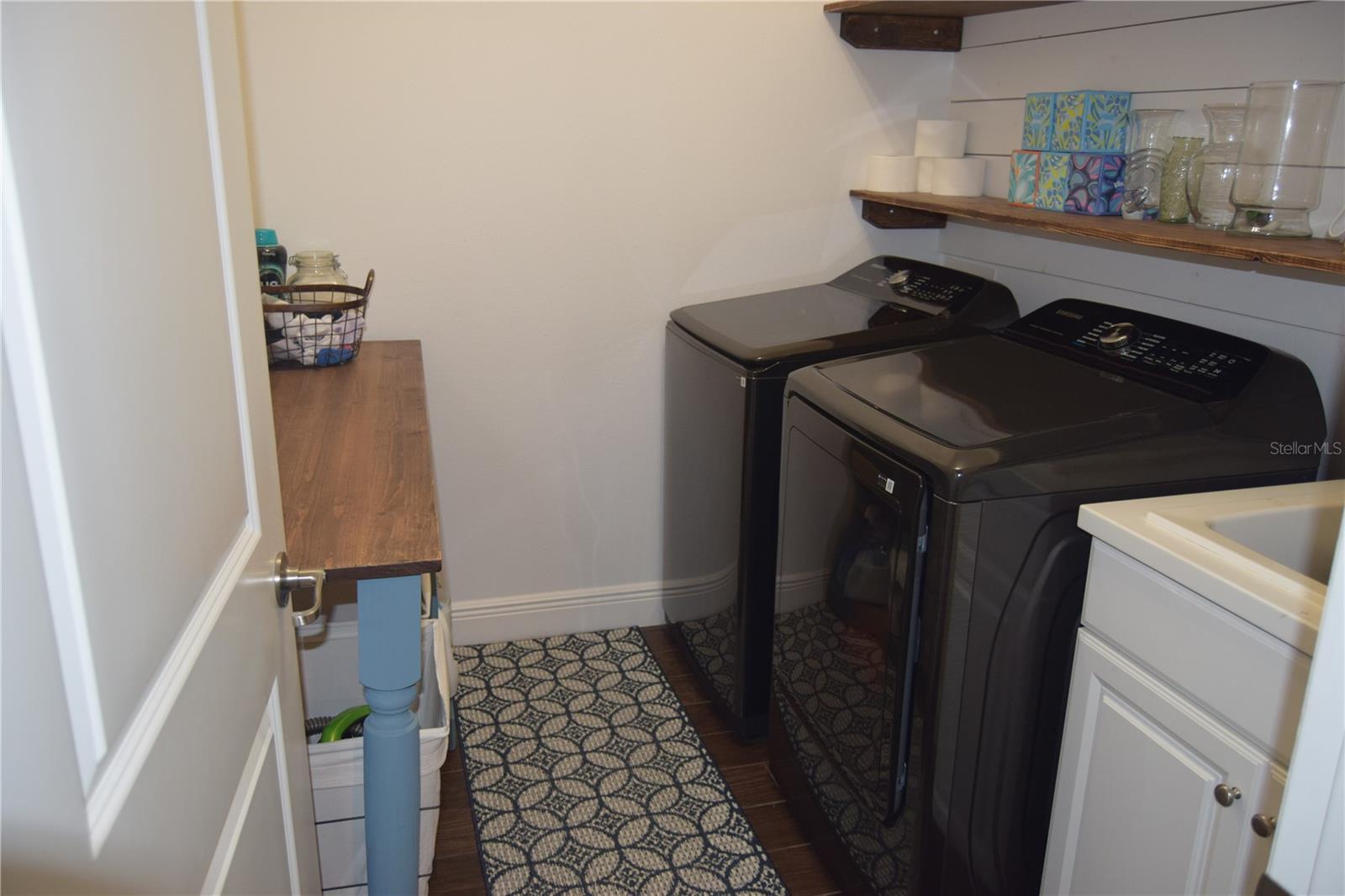 WINDWOOD - Residential