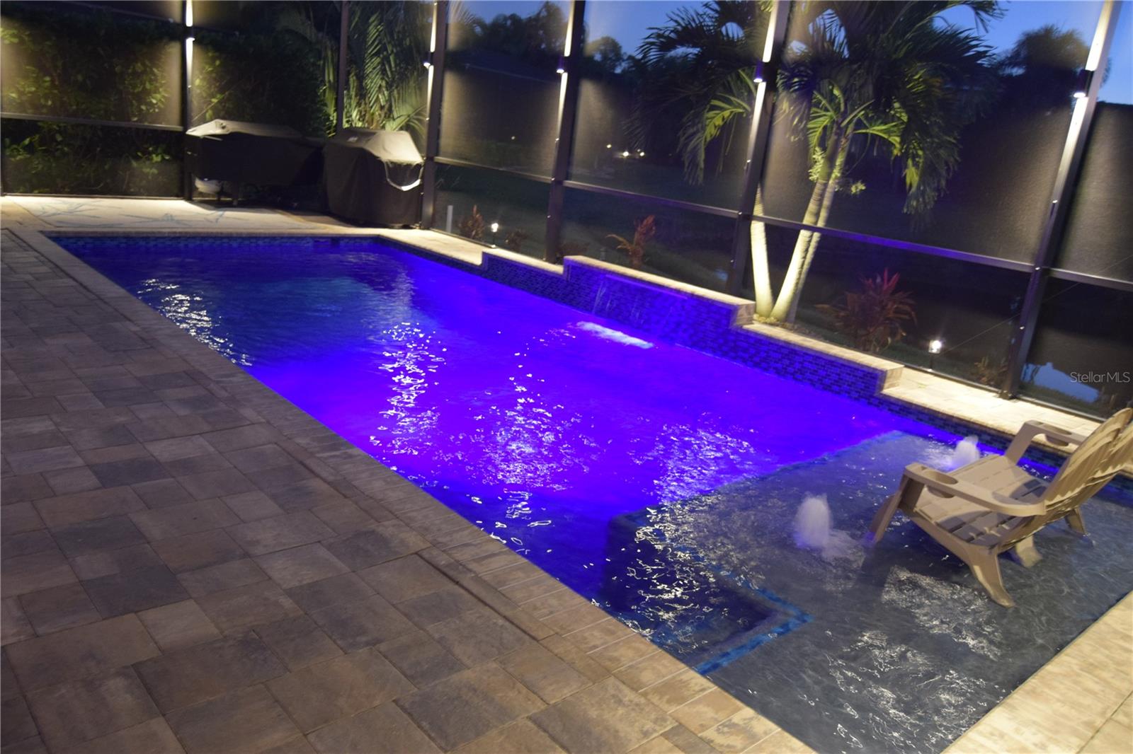 WINDWOOD - Residential