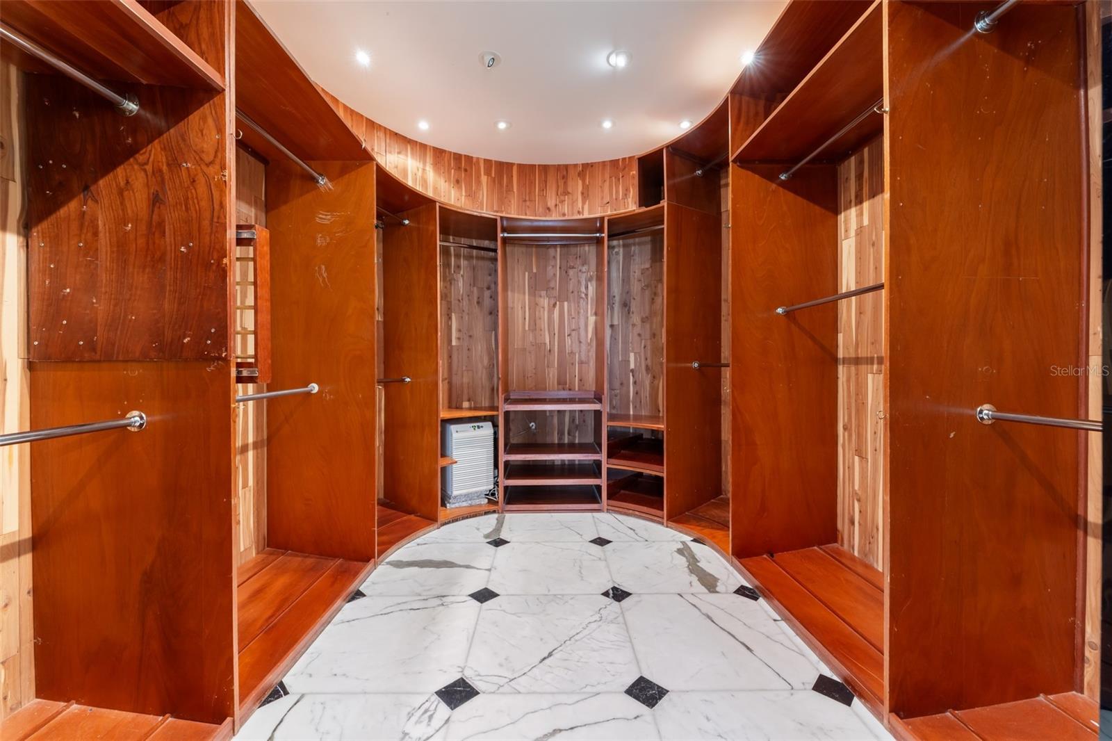 URB. SANTA MARIA - Residential