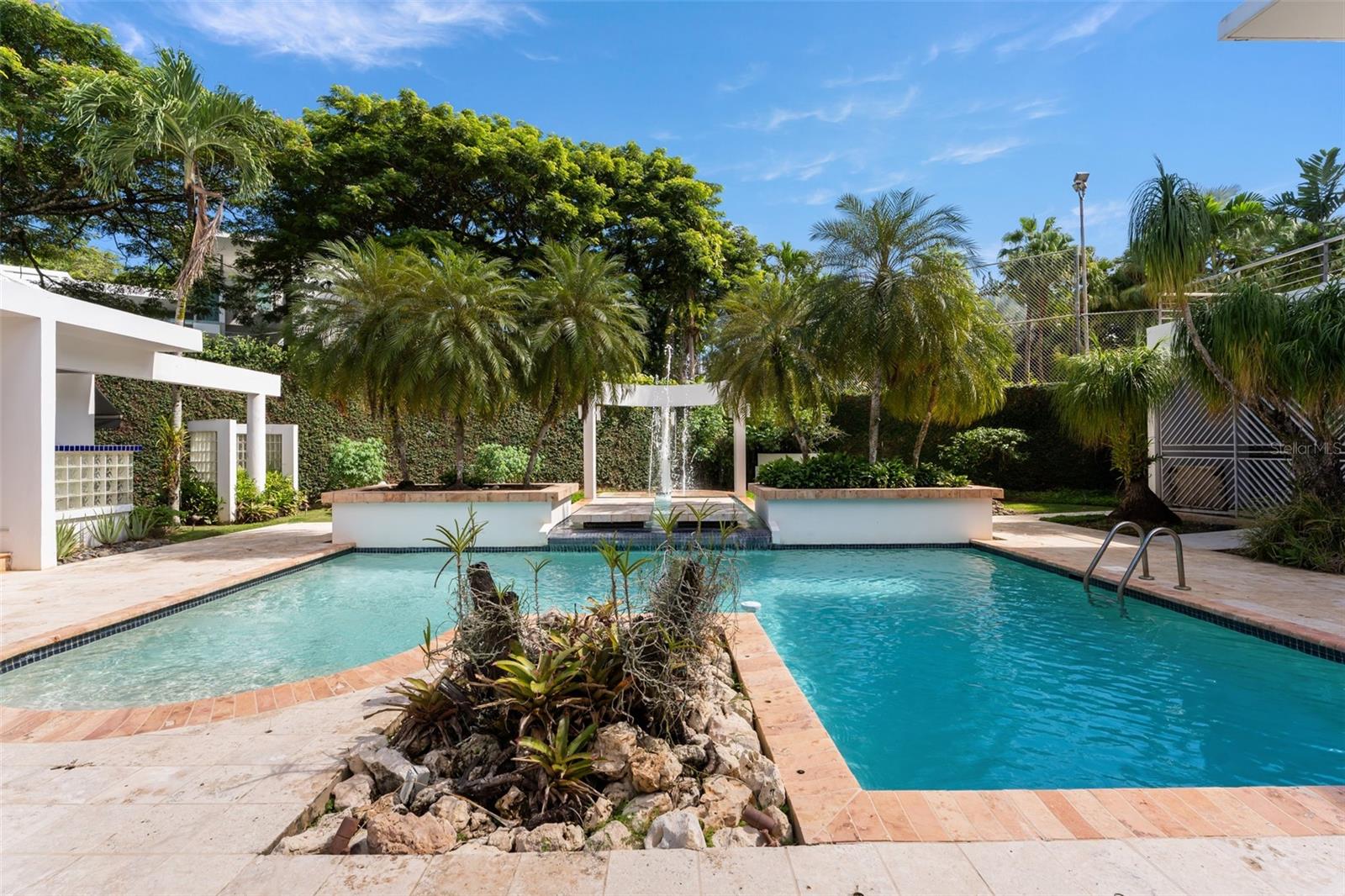 URB. SANTA MARIA - Residential