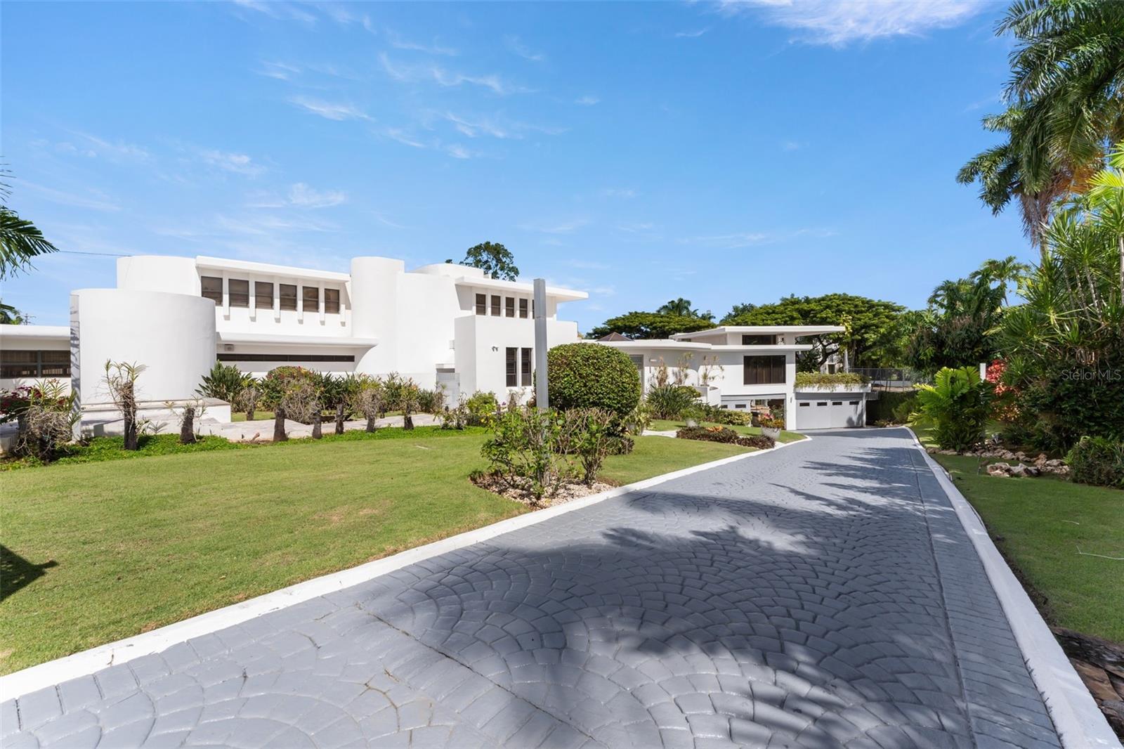 URB. SANTA MARIA - Residential