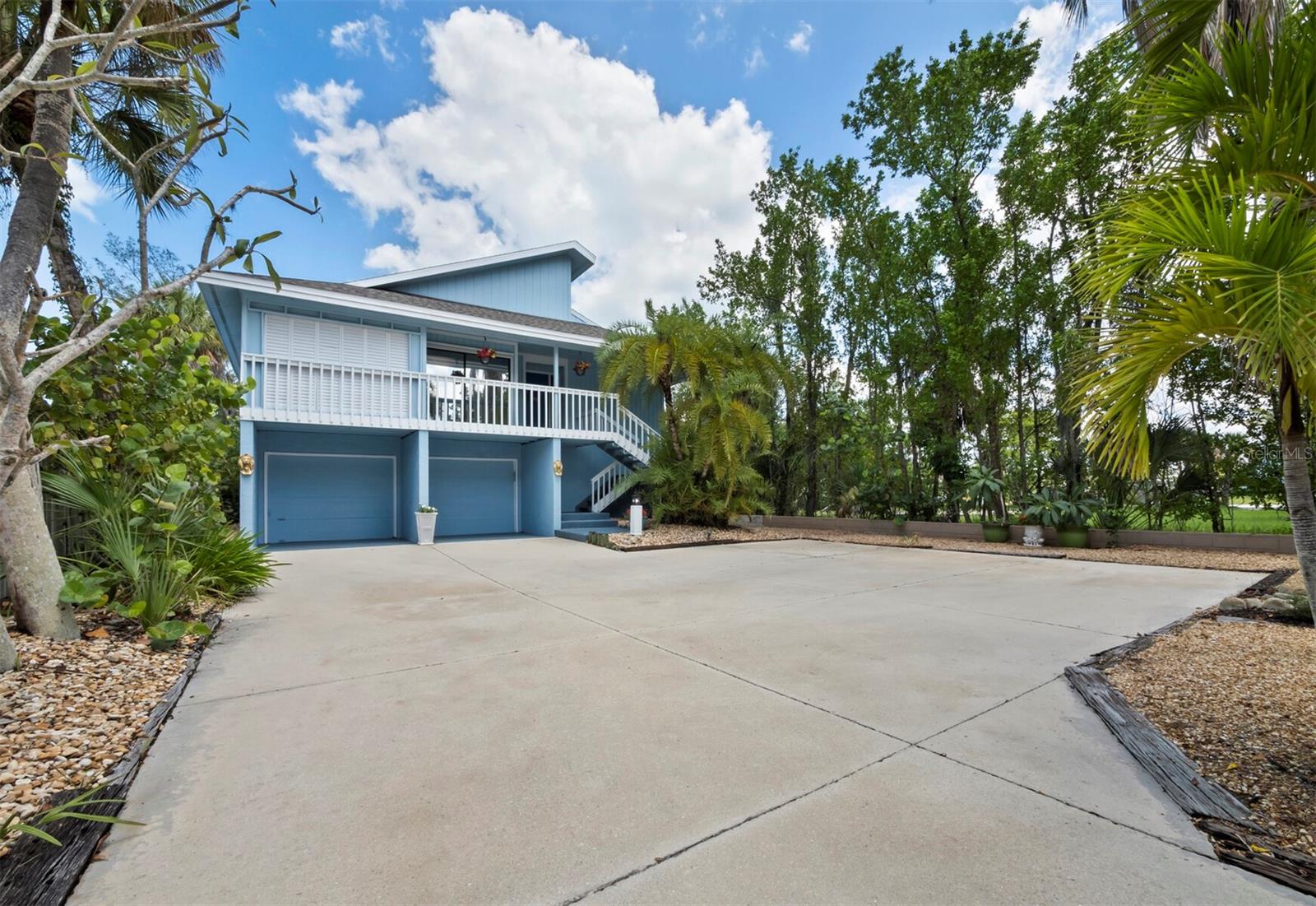 4114 ROBERTS POINT CIRCLE