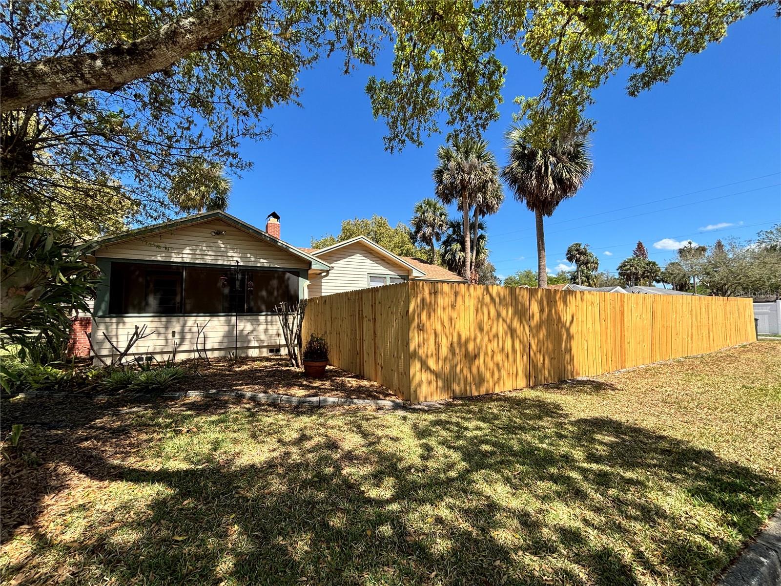 MAYFAIR - Residential