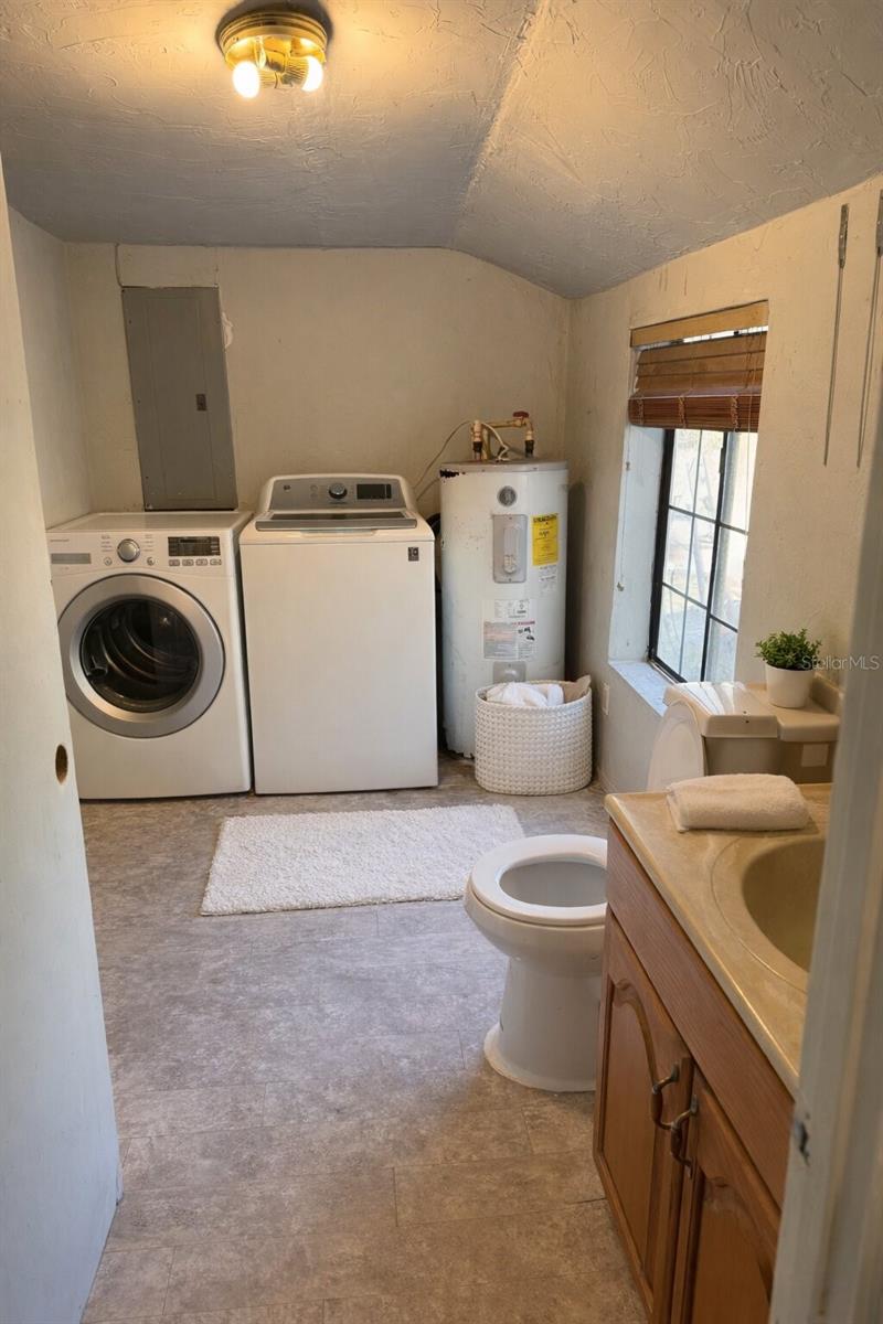 TERRA CEIA BAY NORTH - Residential