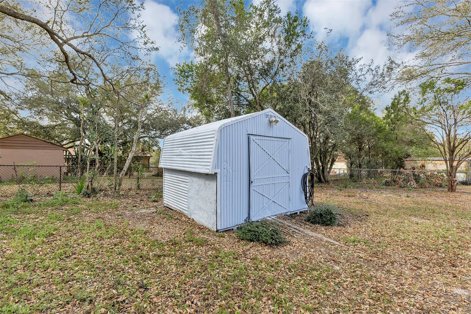 MI-LU ESTS/LK - Residential