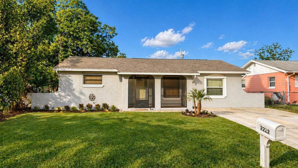 Photo of 2222 Fleet Circle, Orlando, FL 32817 (MLS # O6402141)