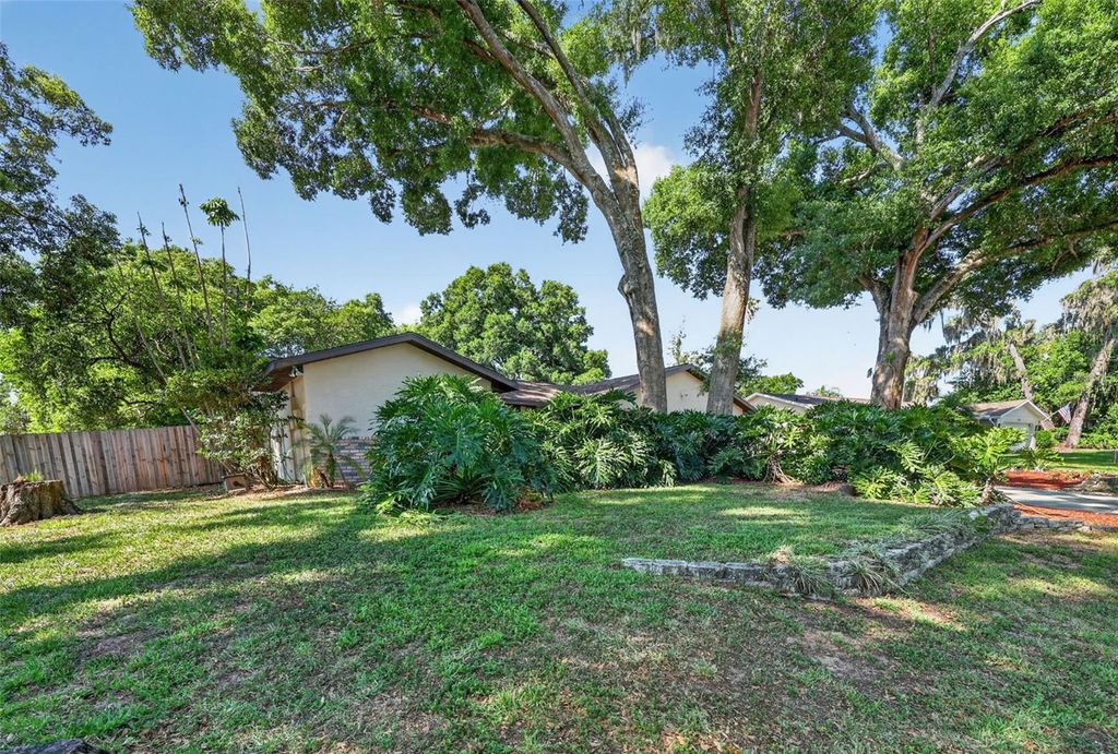 Photo of 2713 Willow Oaks Drive, Valrico, FL 33594 (MLS # TB8507985)