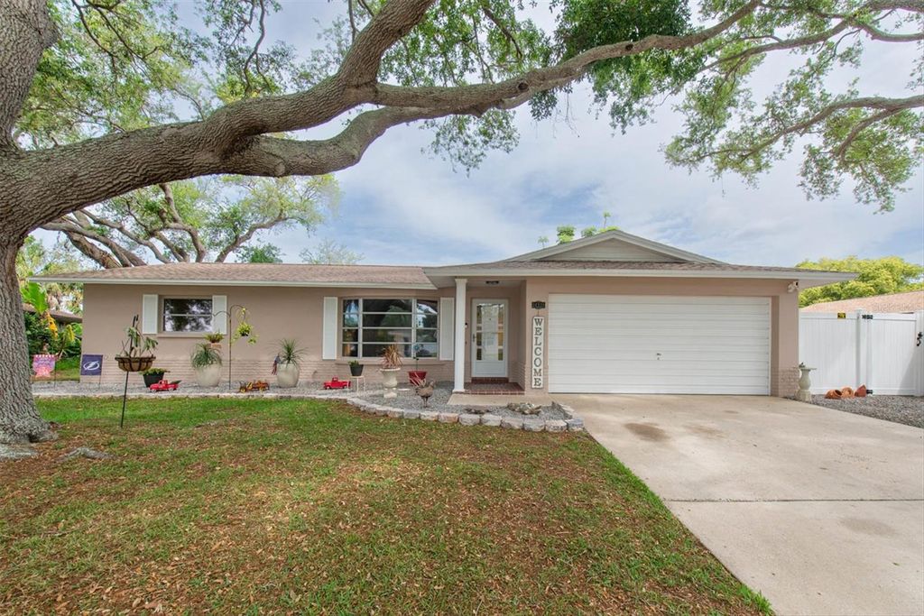 Photo of 14321 113th Avenue, Largo, FL 33774 (MLS # TB8495286)