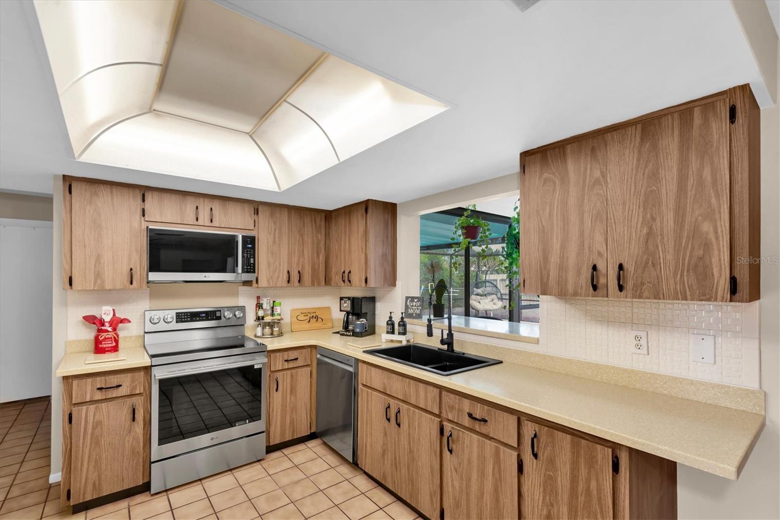 OAKHURST ACRES 3RD ADD - Residential